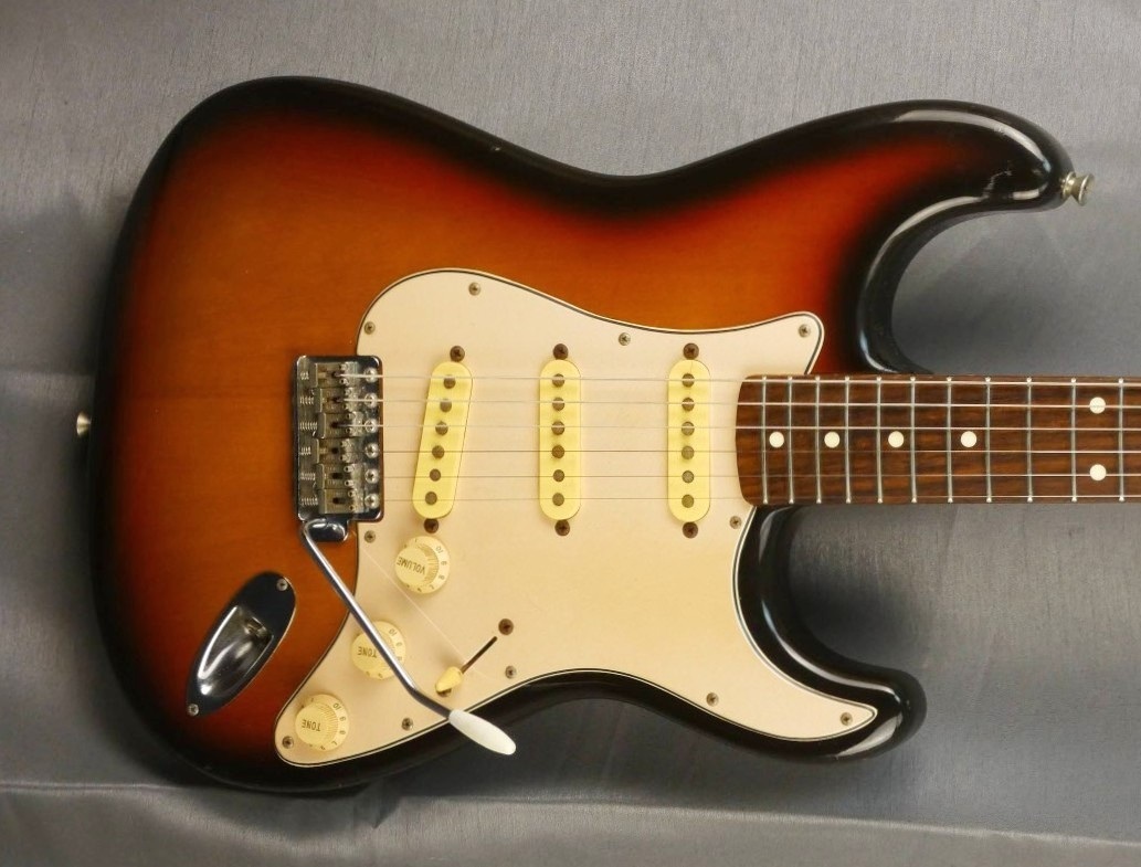 fender stratocaster st62 3ts sunburst 1994 japon japan (11)