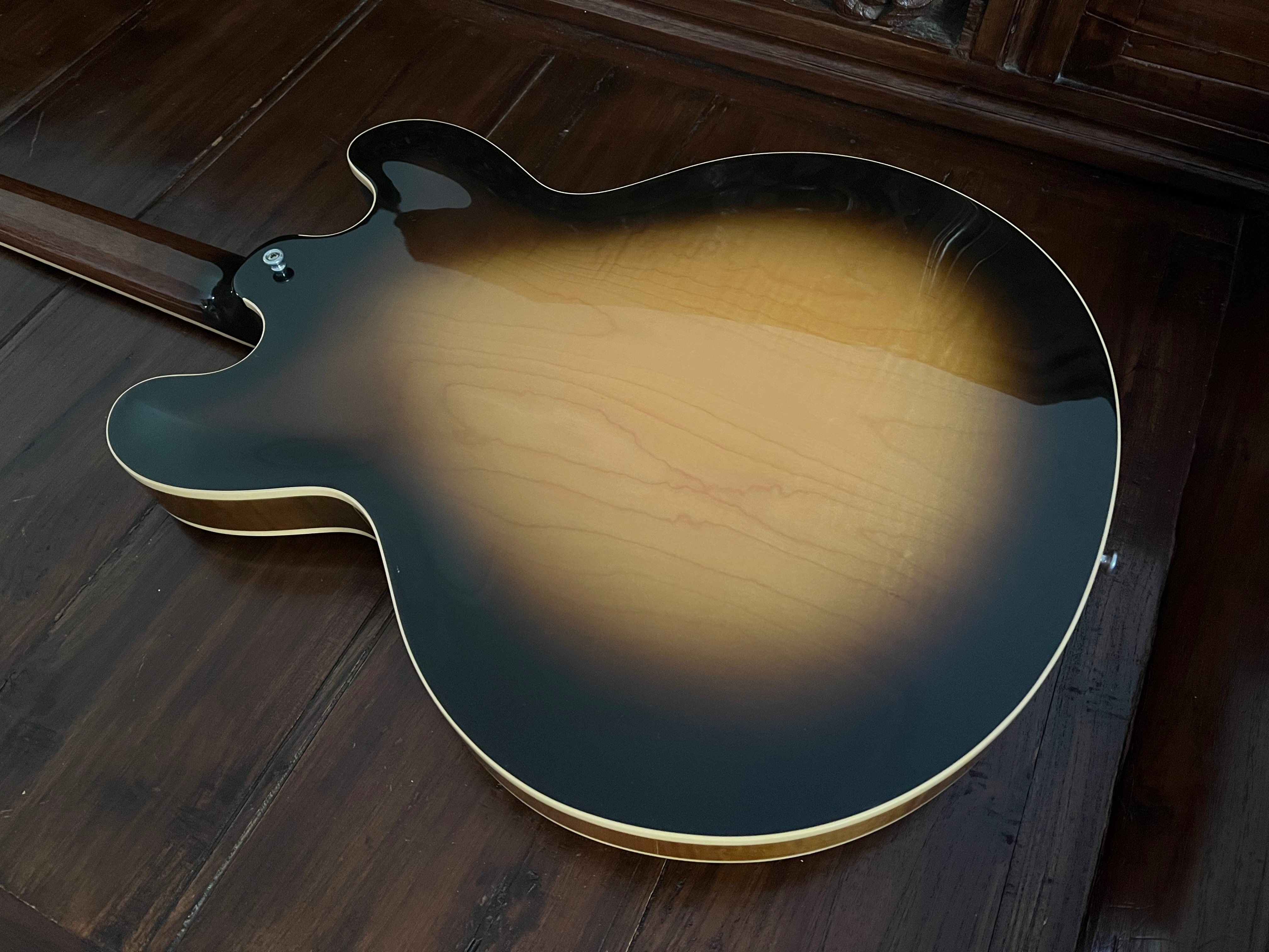 Gibson ES-335 Dot (2211)