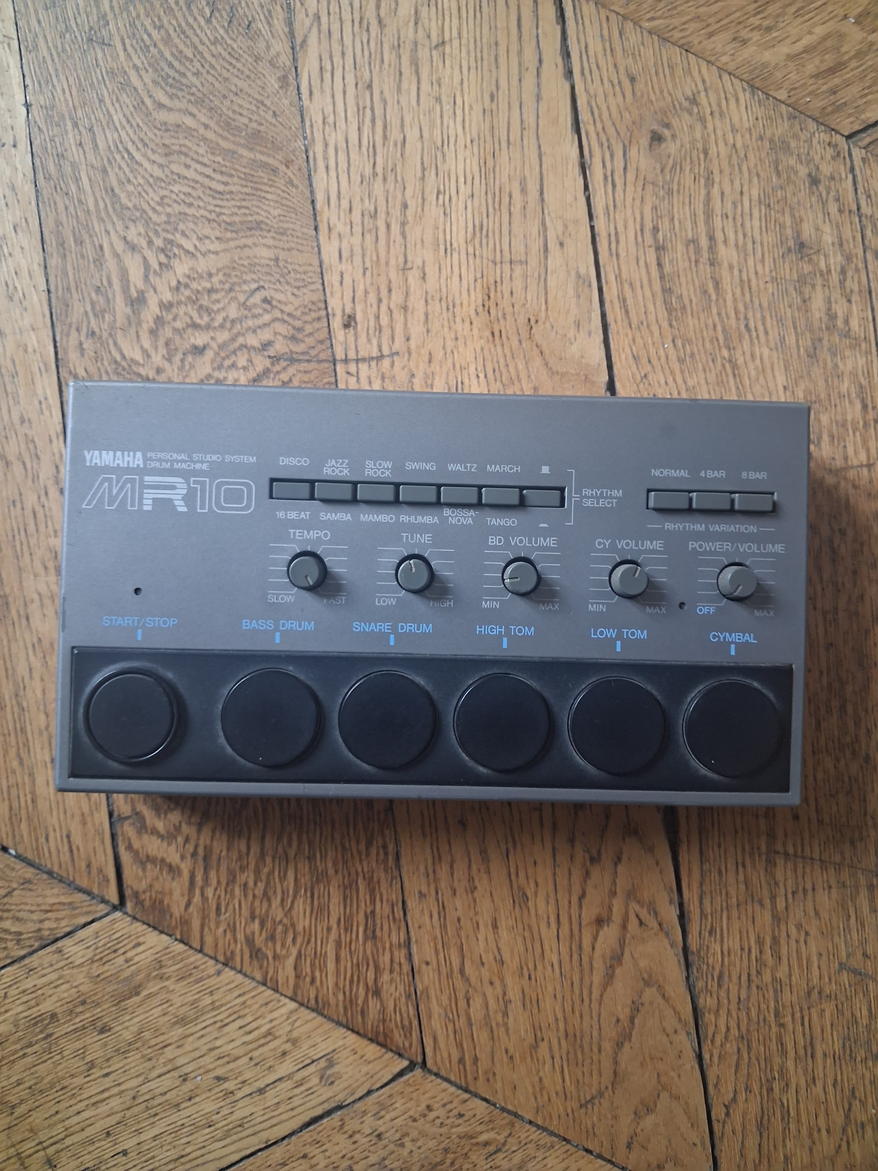 vends boîte à rythmes Yamaha mr10