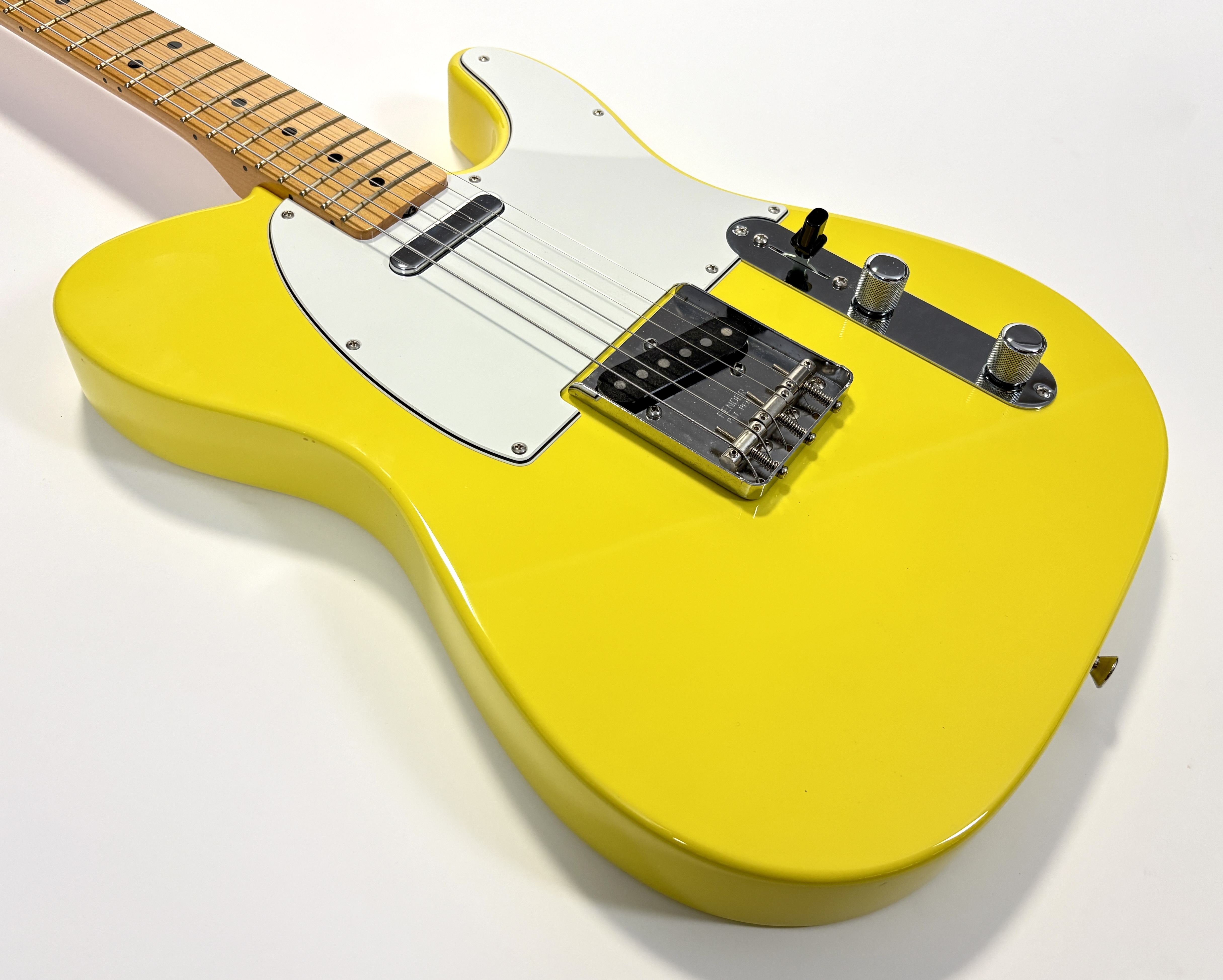 Fender Made in Japan Limited International Color Telecaster (88549)