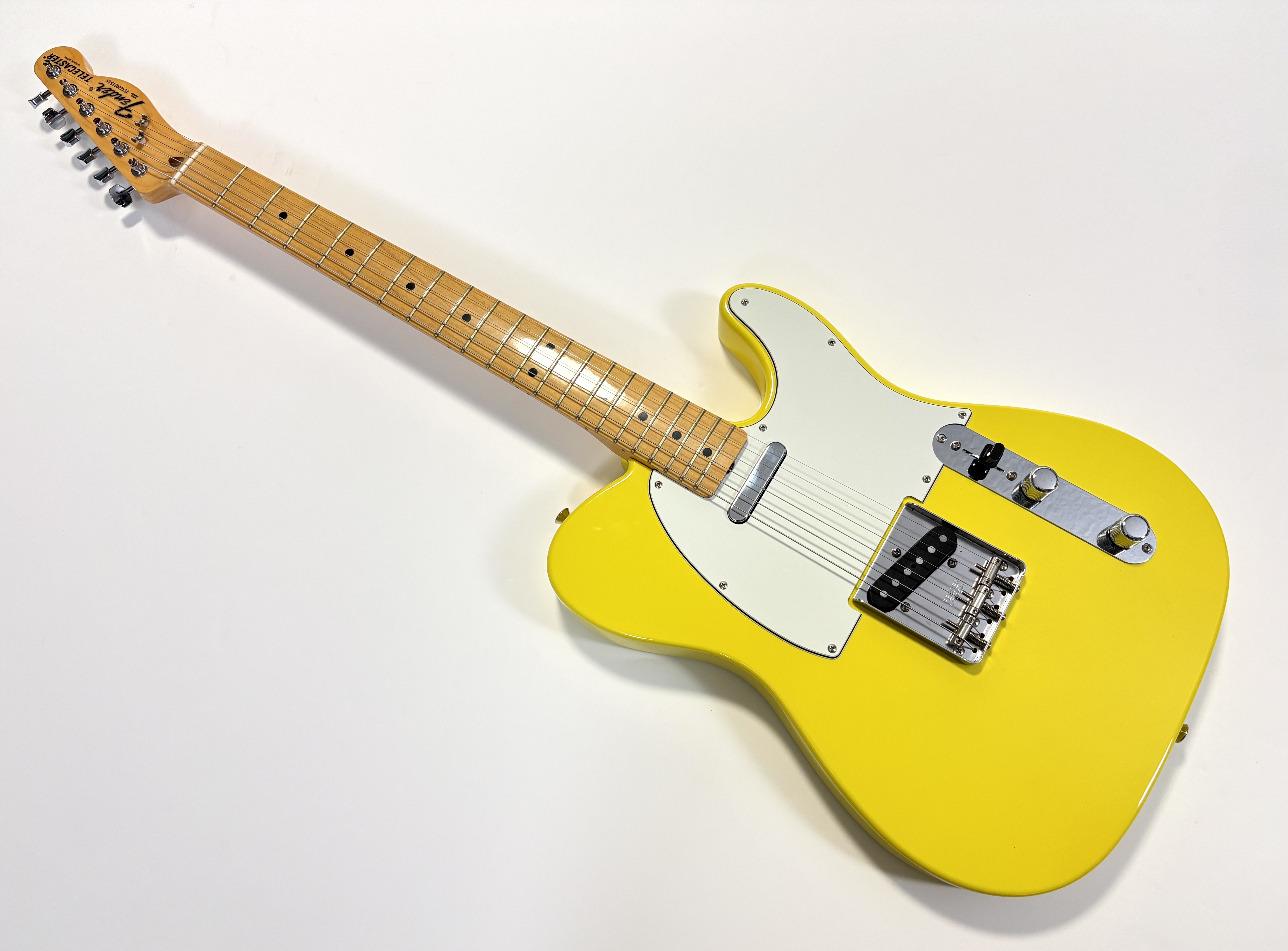 Fender Made in Japan Limited International Color Telecaster (6868)