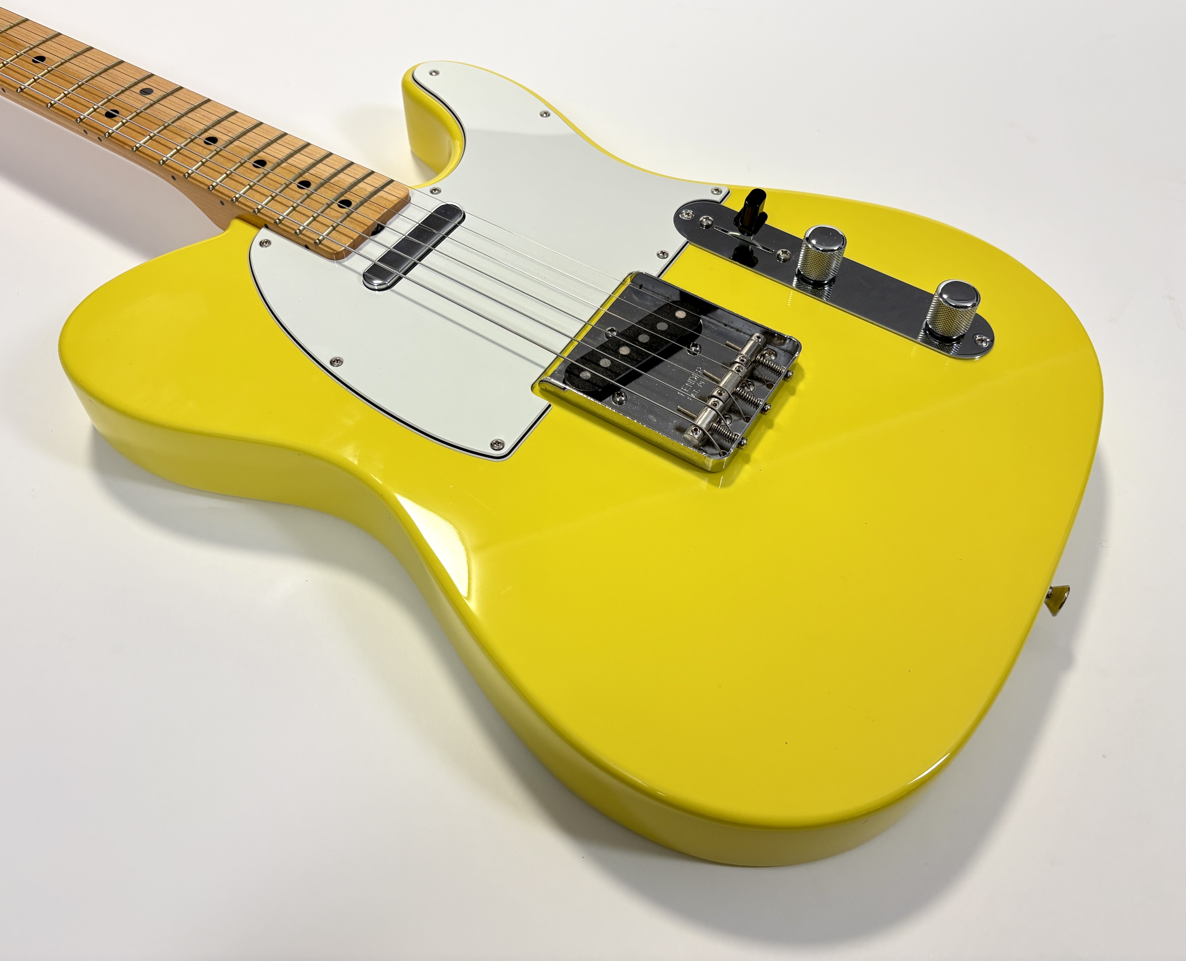 Fender Made in Japan Limited International Color Telecaster (11848)