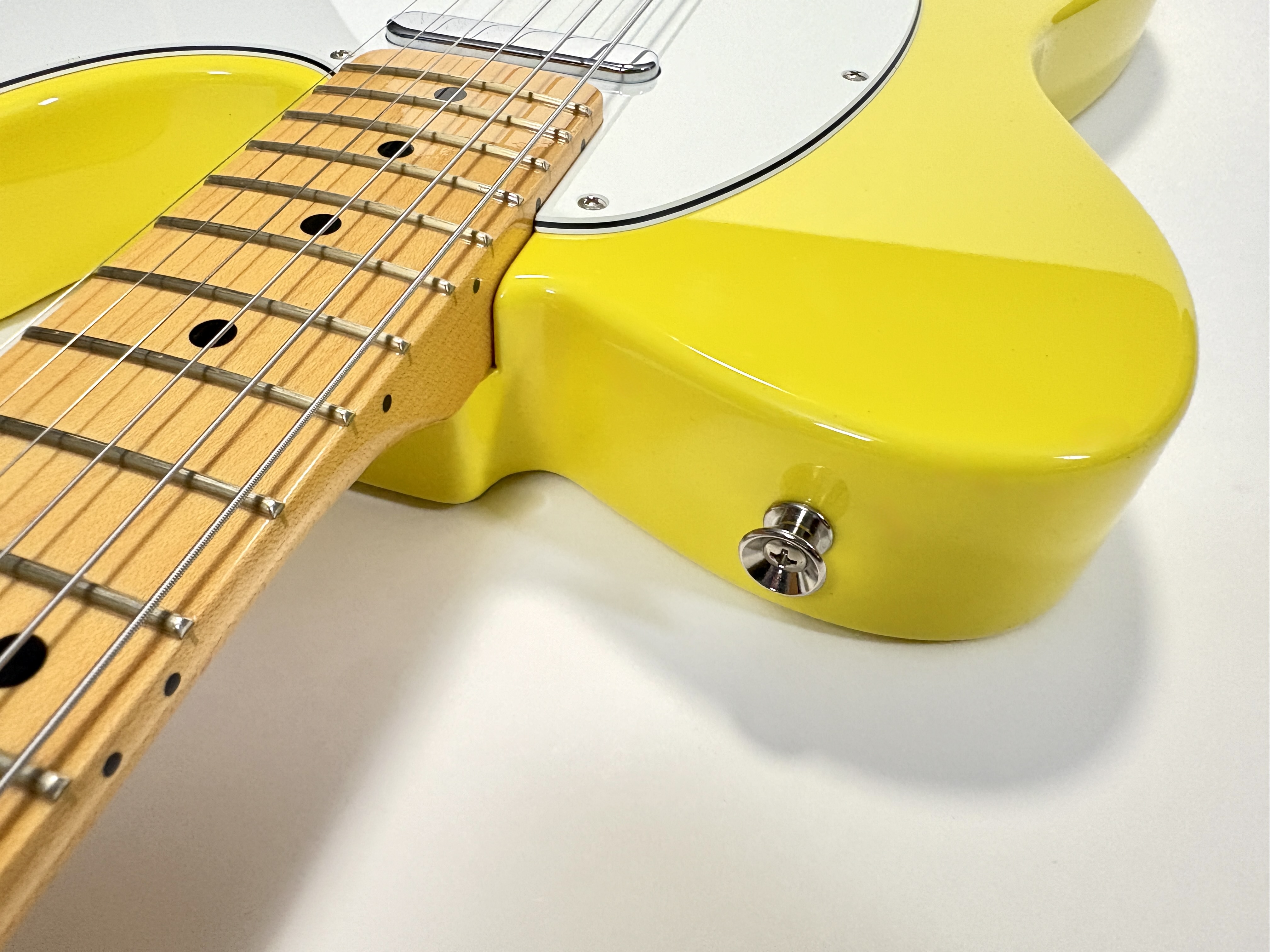 Fender Made in Japan Limited International Color Telecaster (16646)
