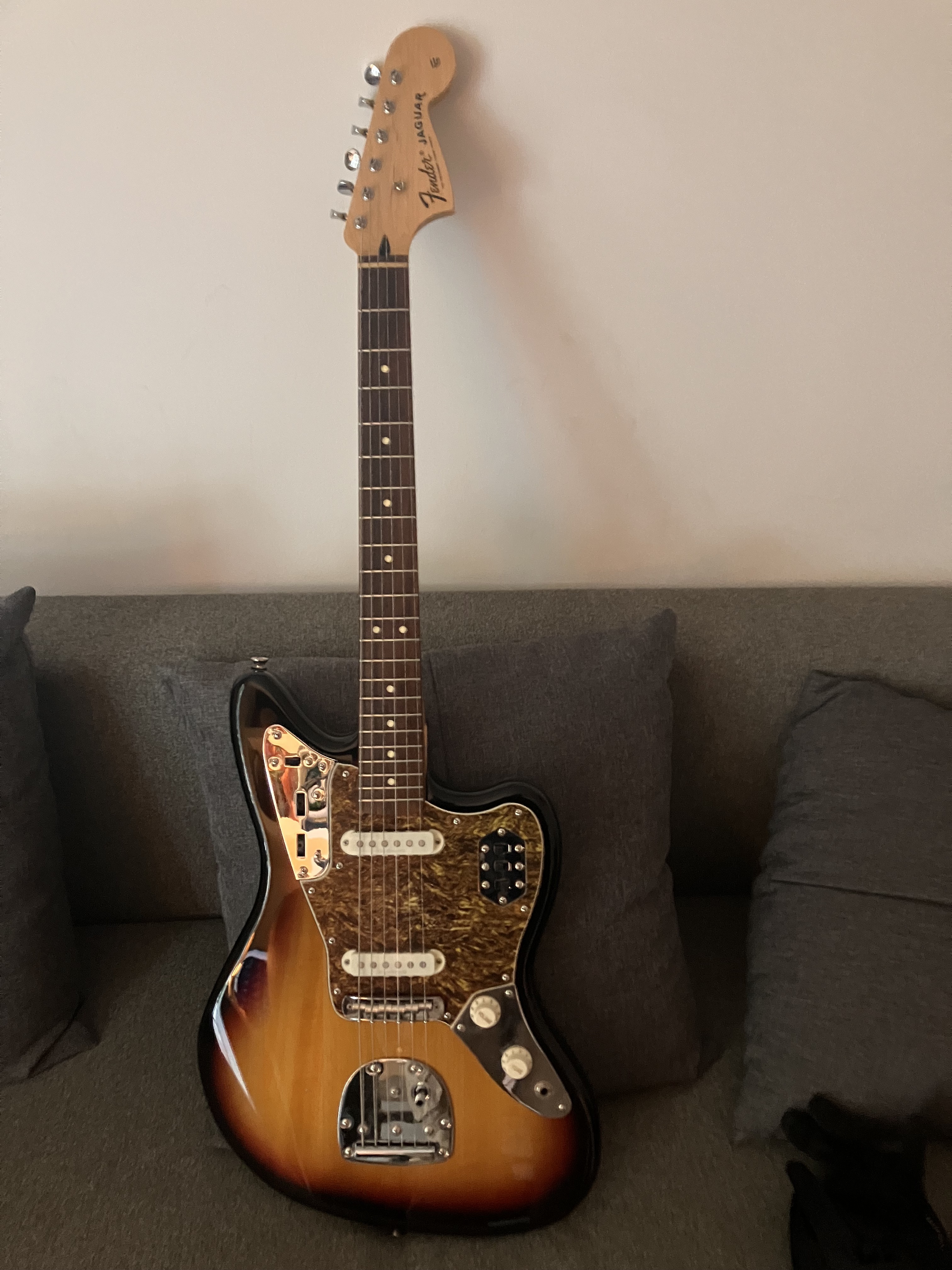 Vends Squier Jaguar