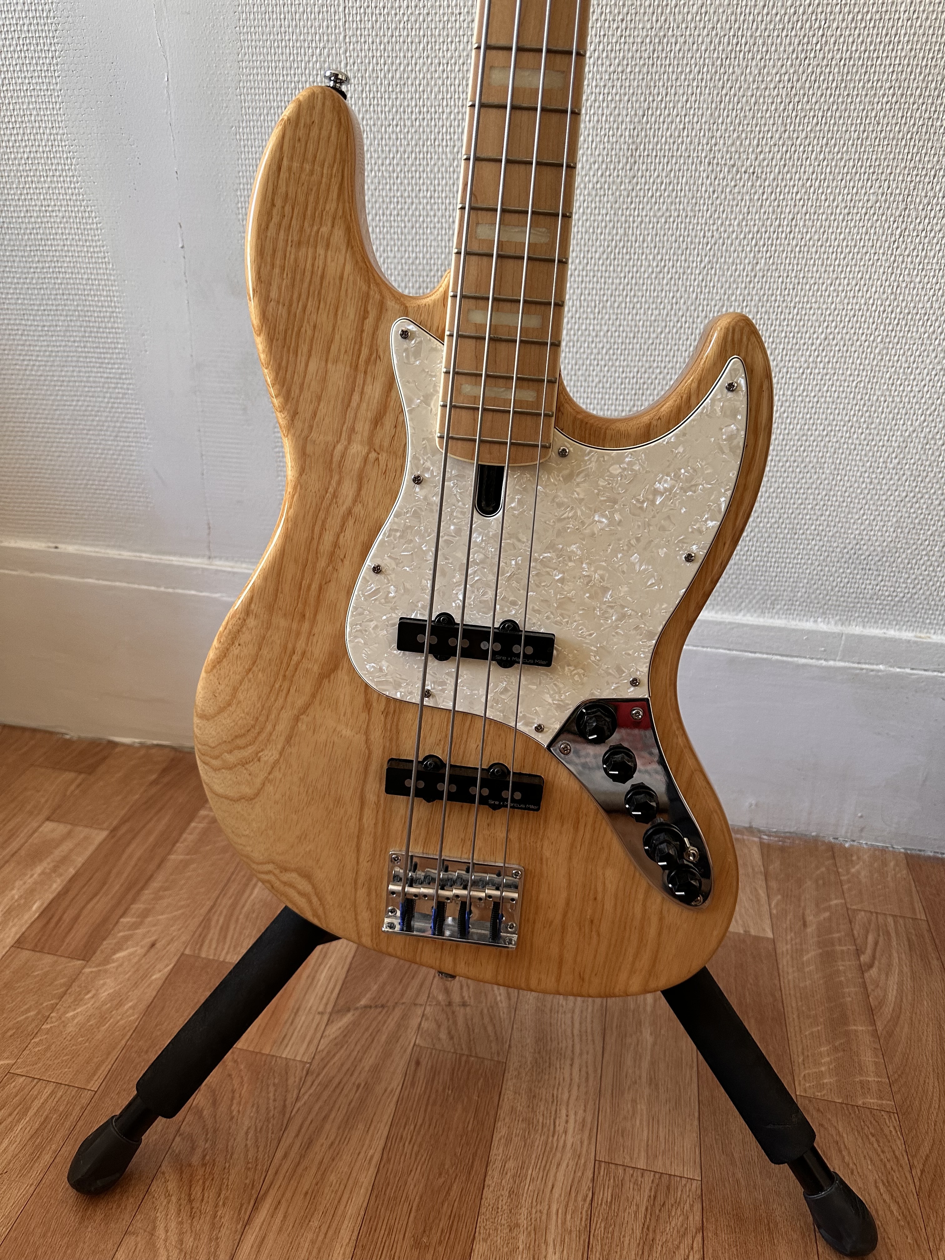Sire Marcus Miller V7 4 cordes – Natural Satin + housse