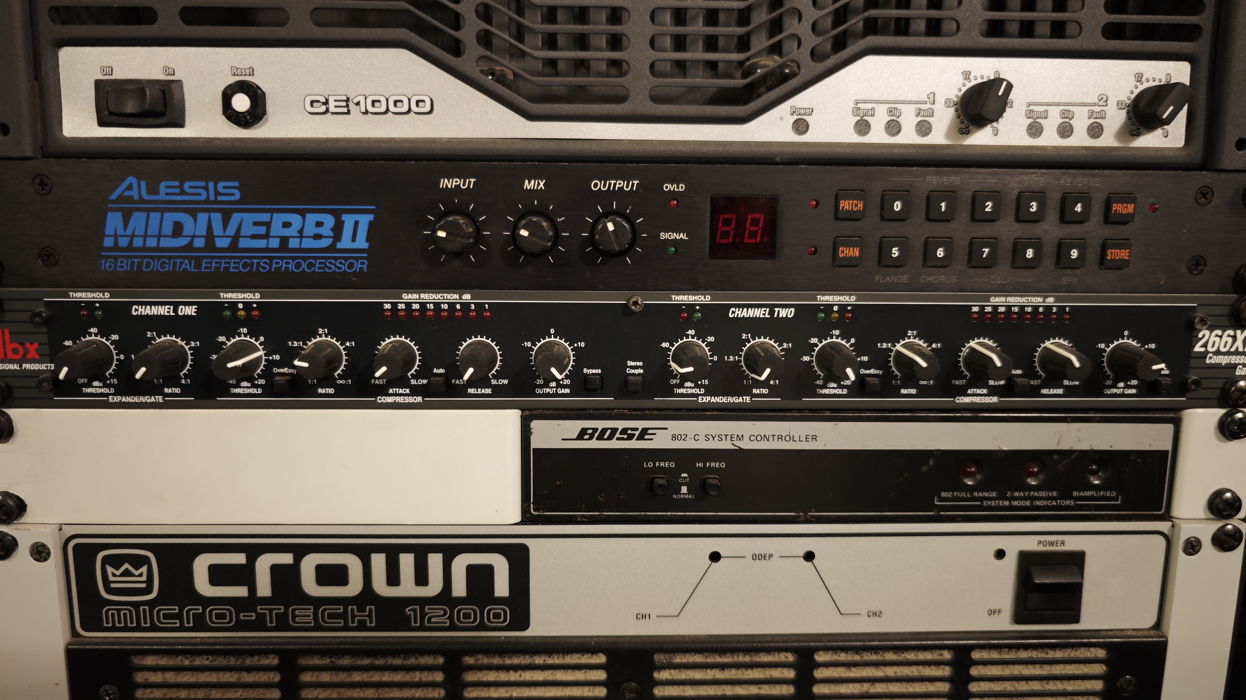 Alesis Midiverb II
