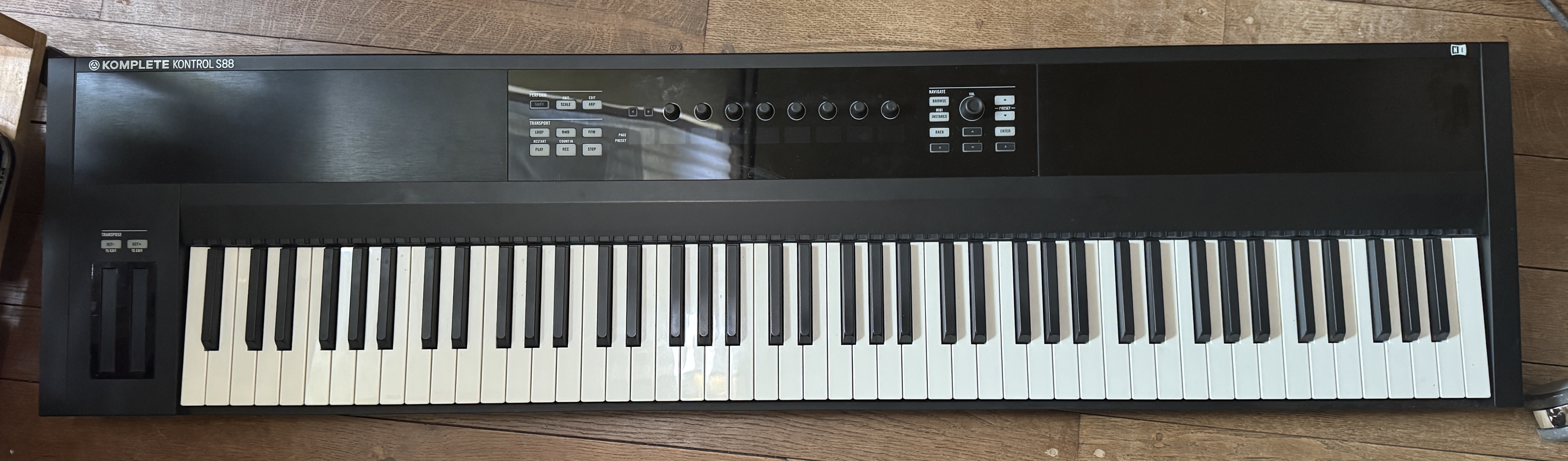 Native Instruments Komplete Kontrol S88 (63383)