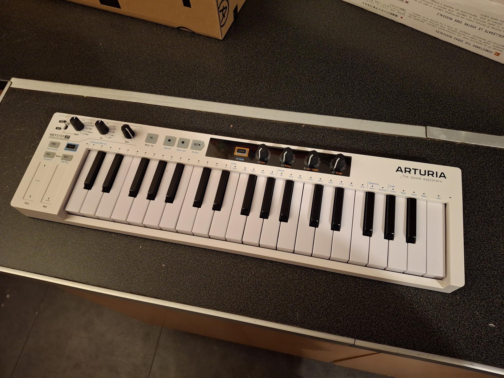 Vends Arturia Keystep 37