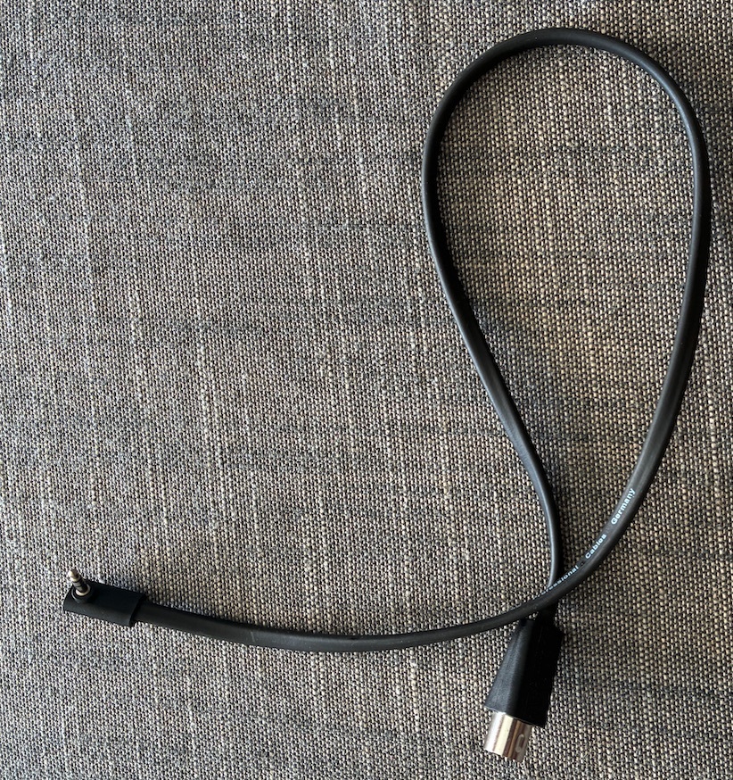 Boss EQ200 Cable midi