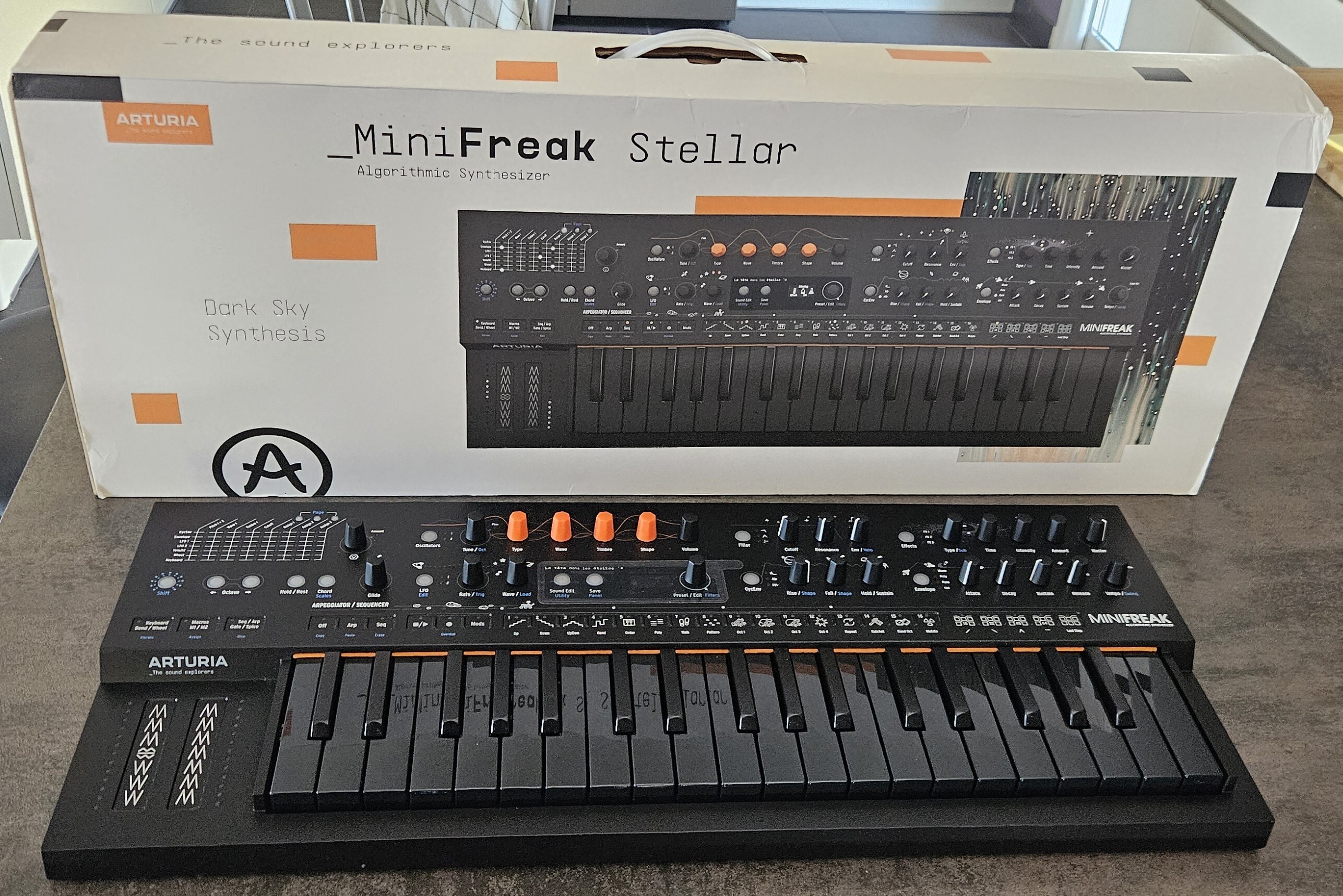 Arturia Minifreak Stellar Edition