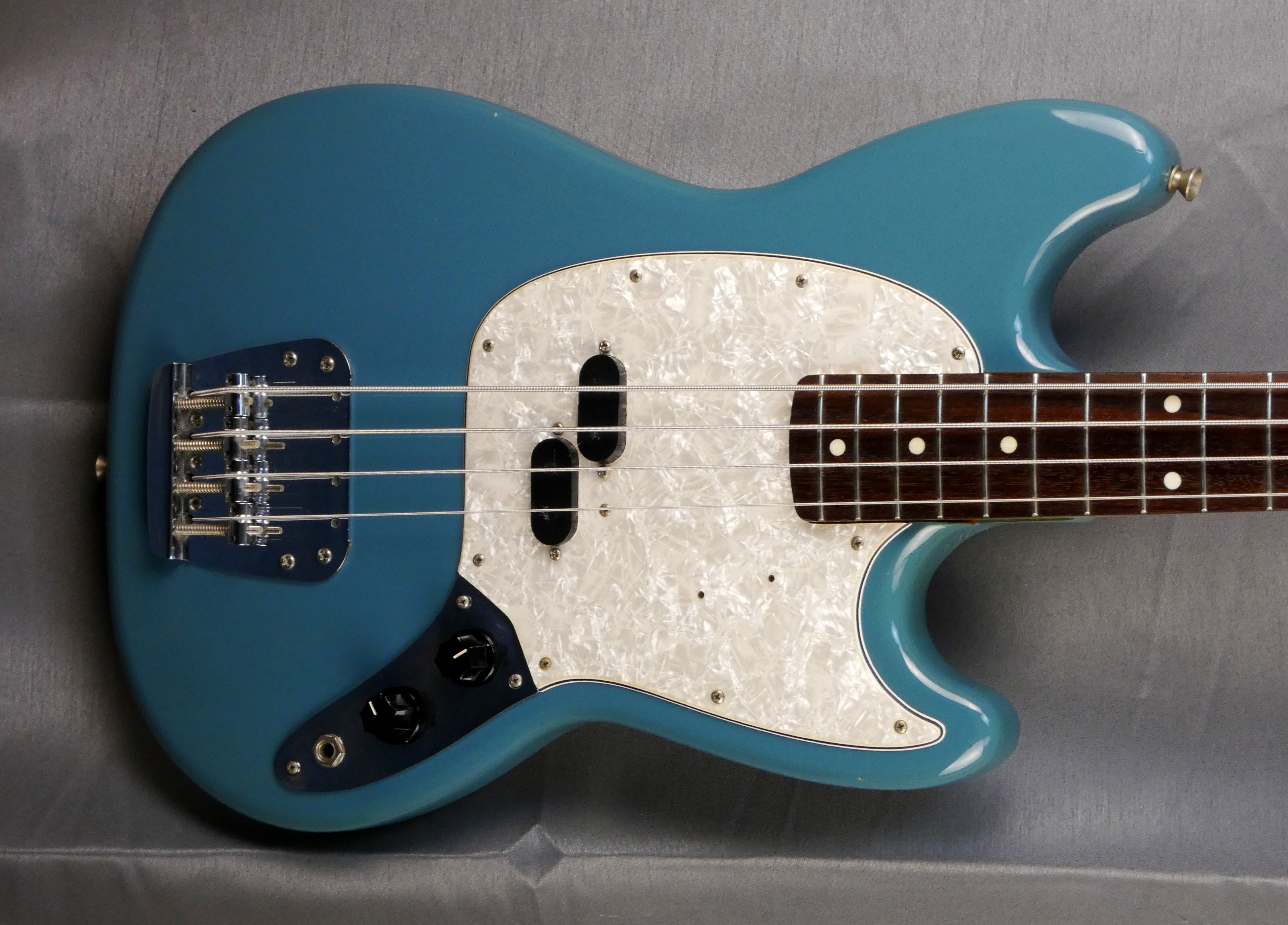 fender mustang bass MB'98 Blue CBL 2000 japon japan (19)