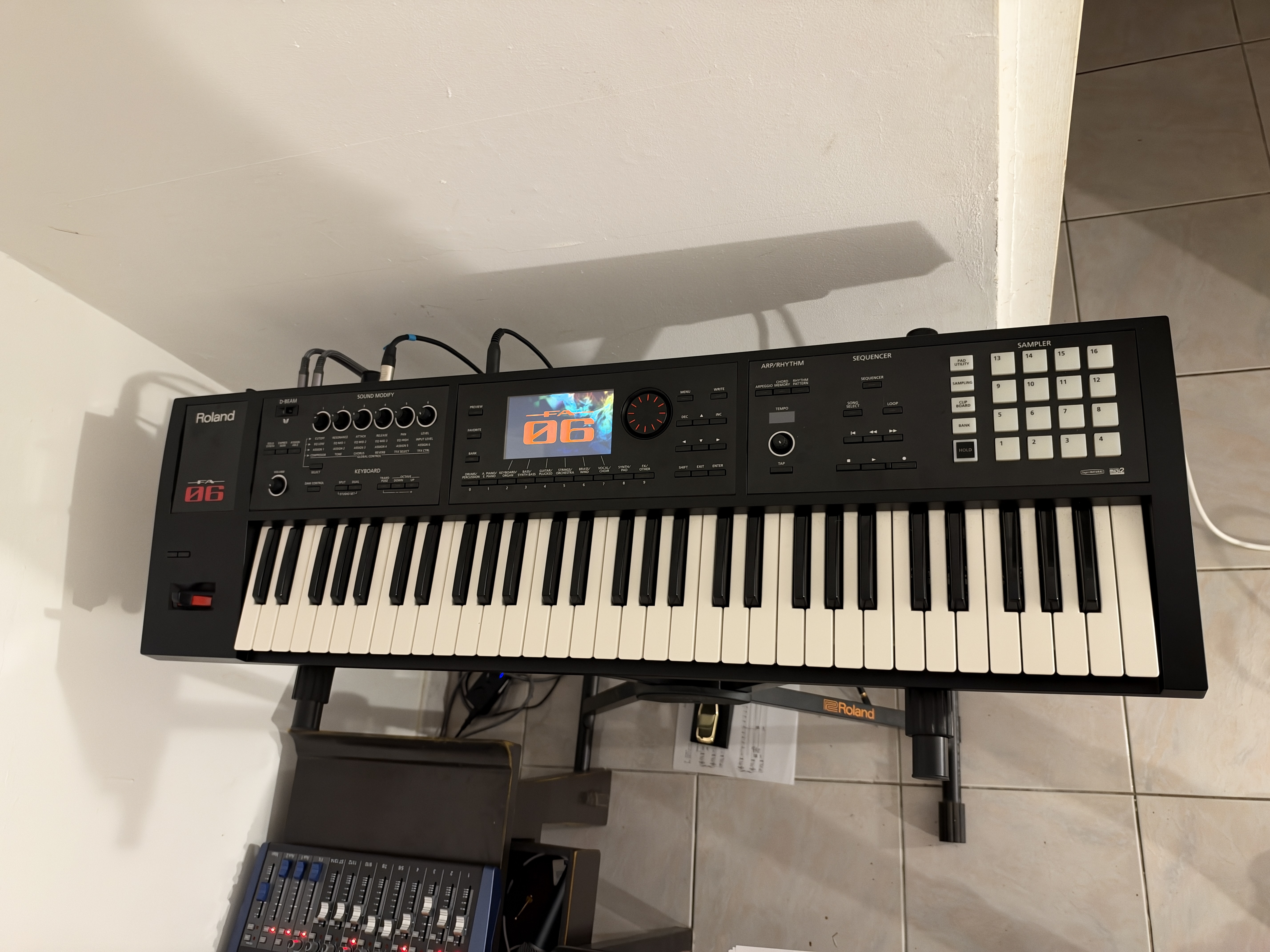 Roland FA-06
