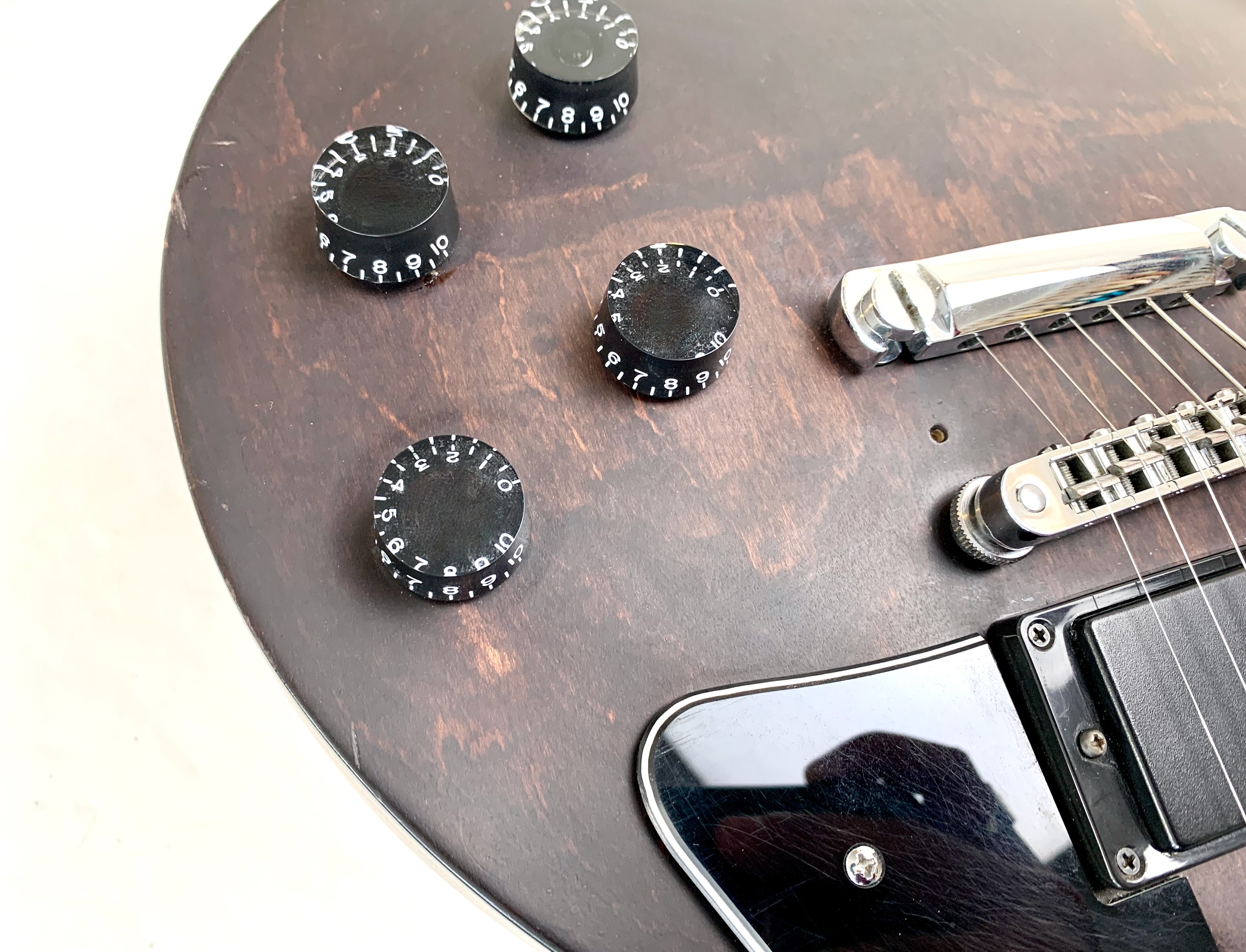 Gibson LPJ (12377)