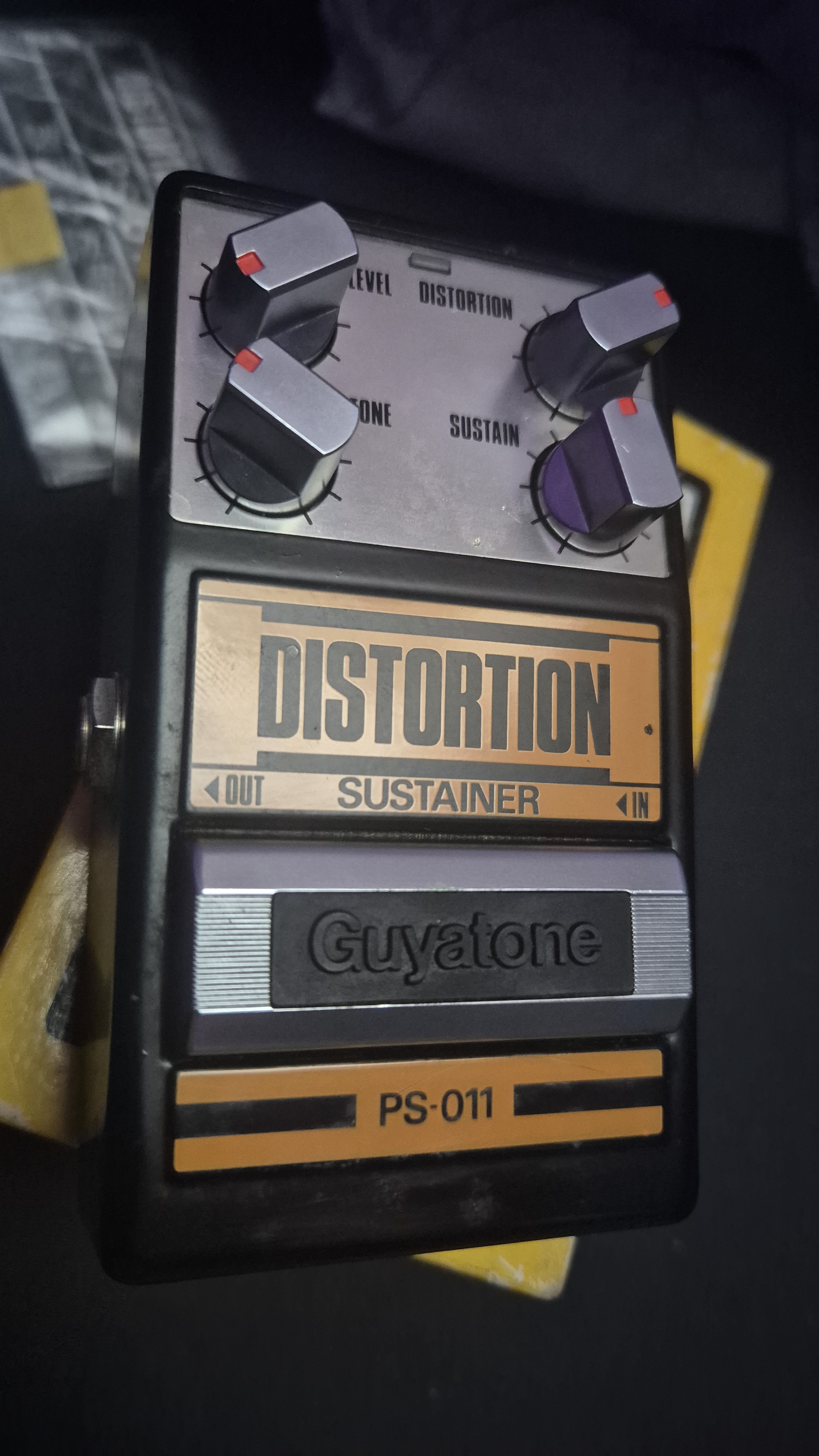 Pédale Guyatone distorsion sustainer 