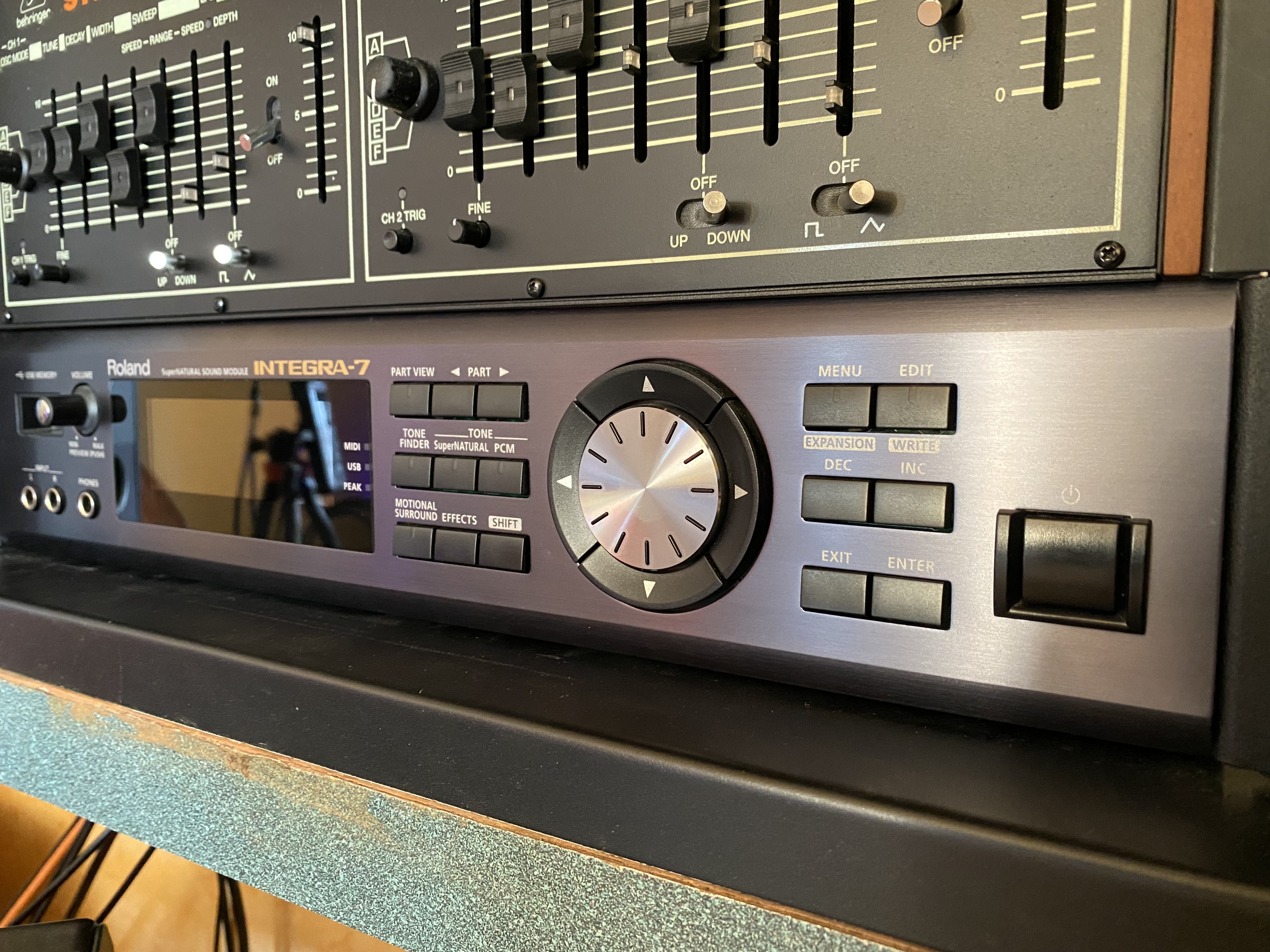 Roland Integra-7 (38626)
