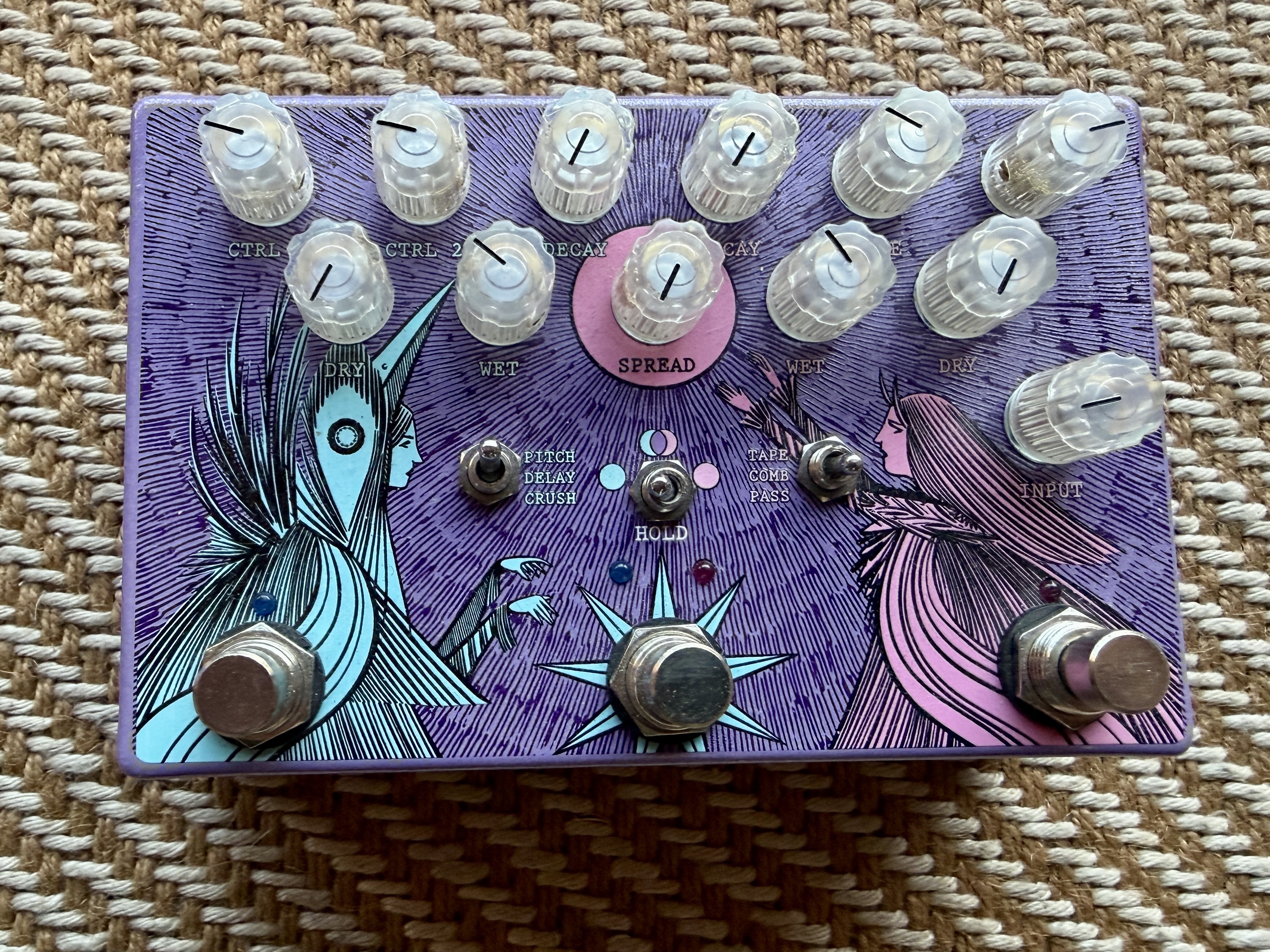 Vend pédalé réverb et modulation Dar Light