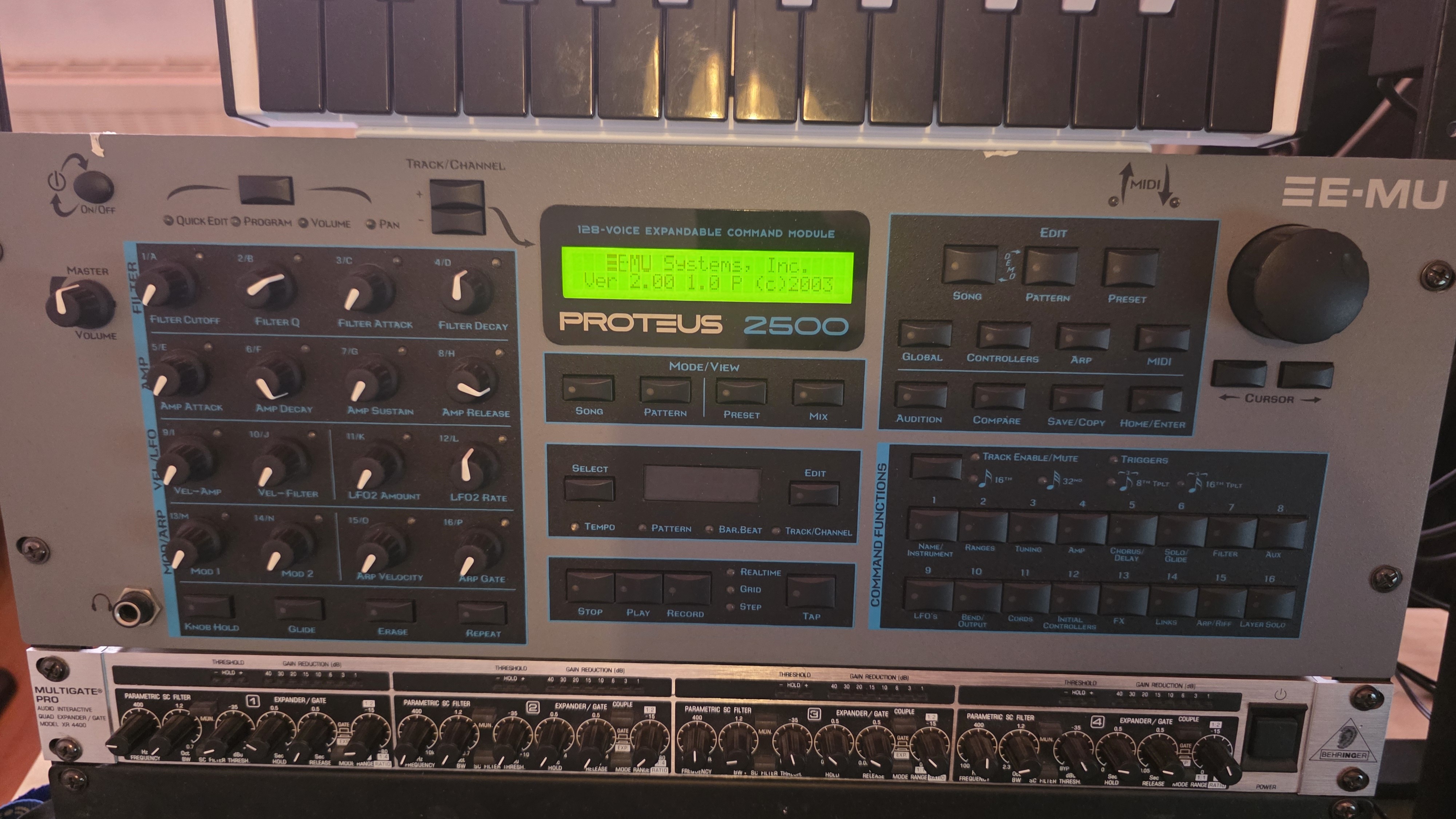 vends E-MU Proteus 2500 + ROMs "Sounds of the ZR-76" et "X-Lead"