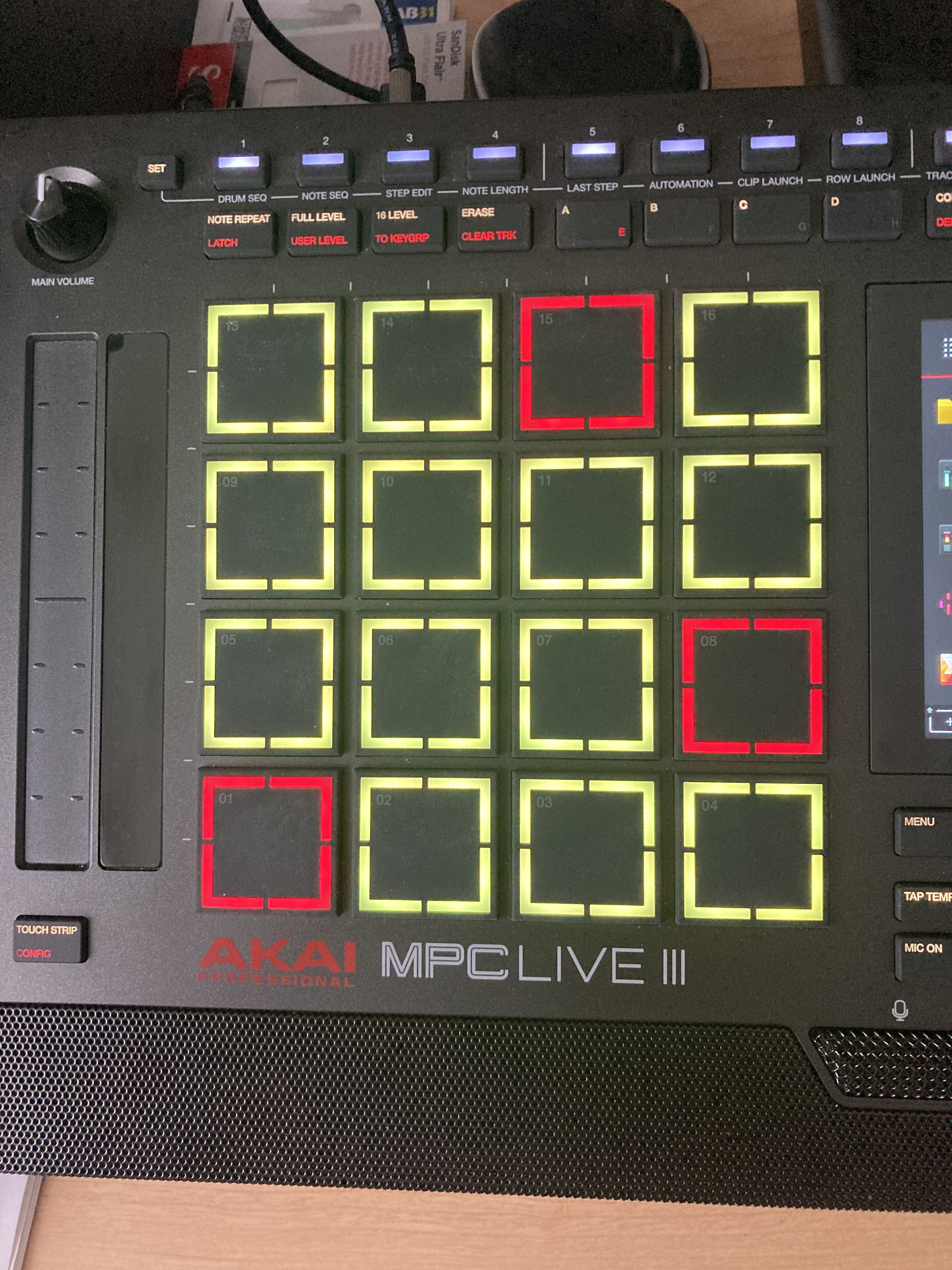 Akai Professional MPC Live III (50339)