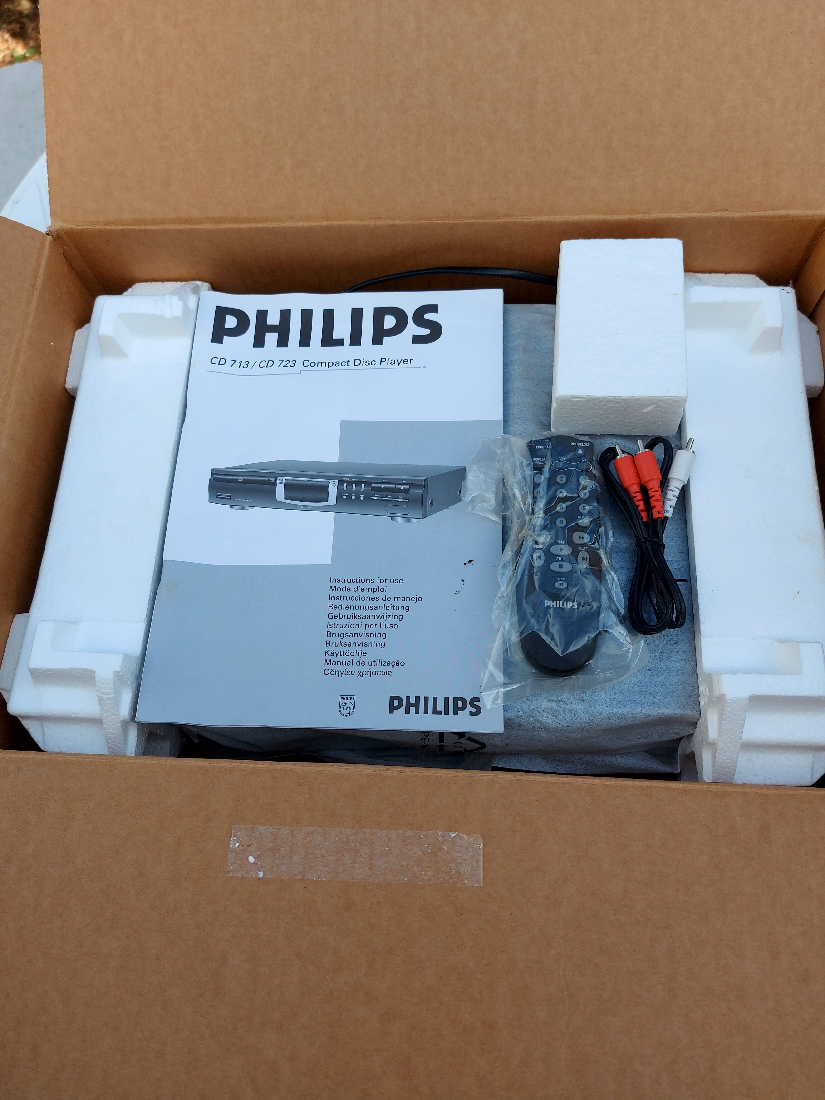 Lecteur CD Philips CD 723 état neuf en boîte d'origine ( complet)