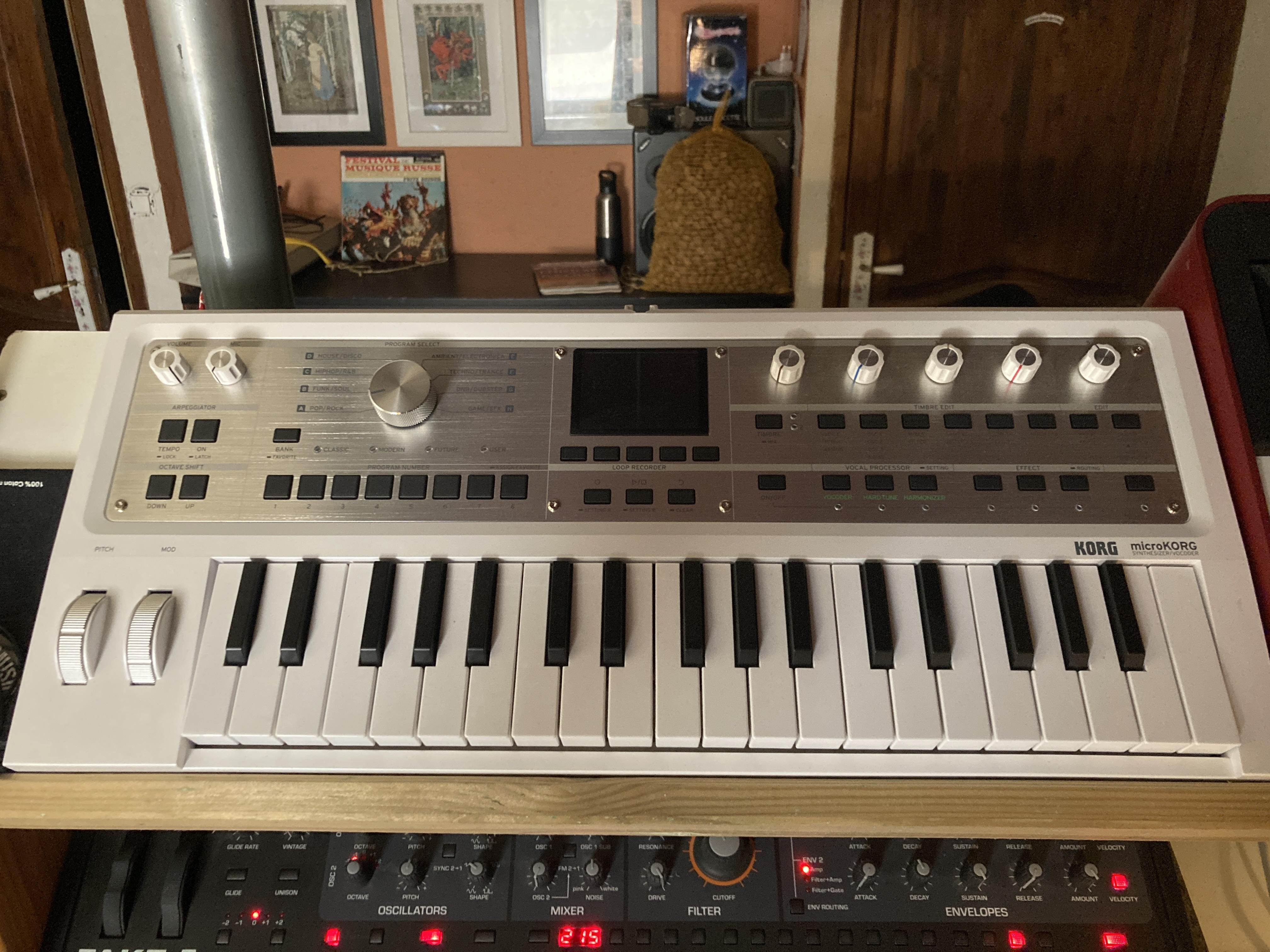 MicroKORG 2 white tout neuf
