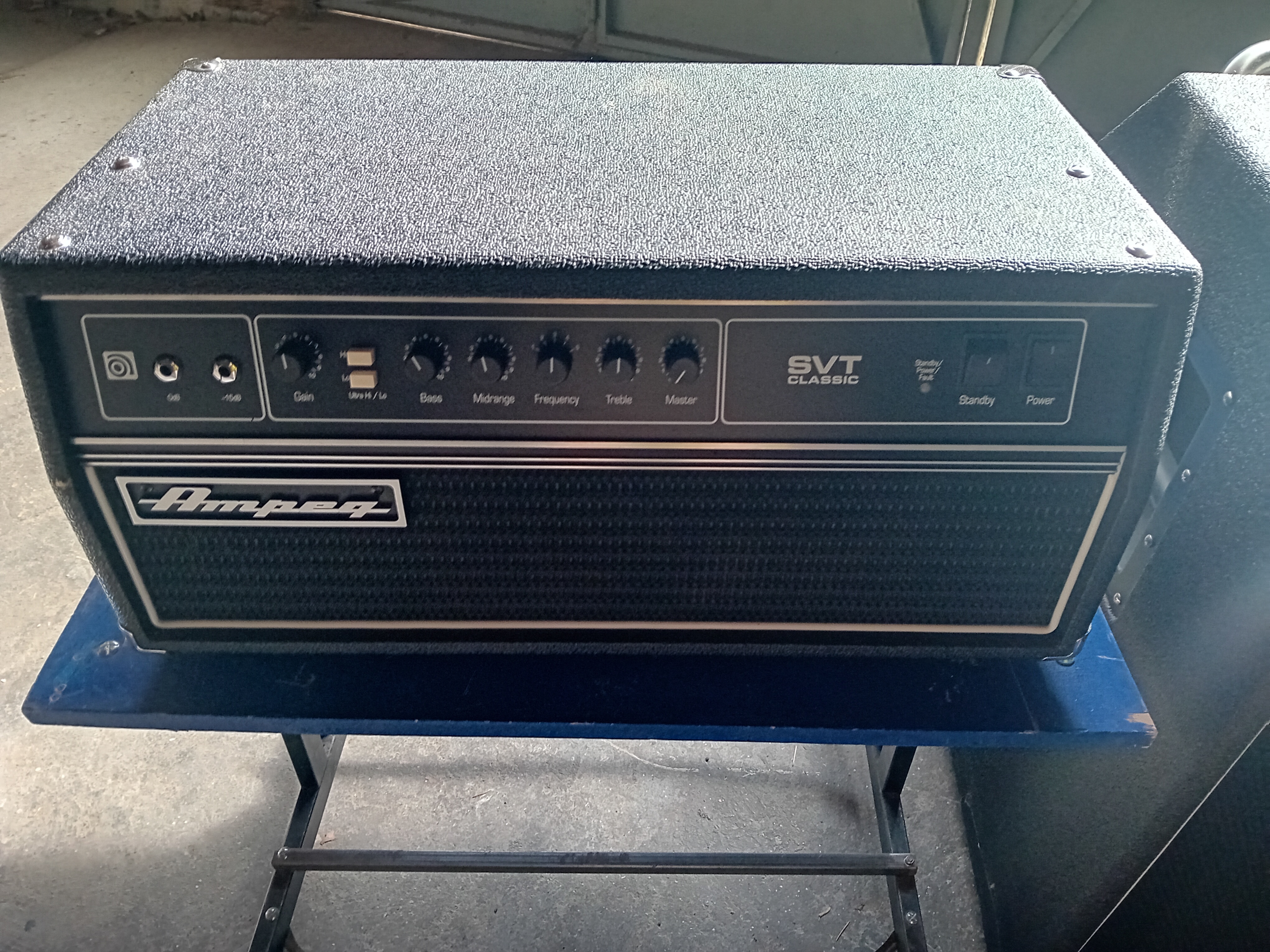 ampli AMPEG SVT CLASSIC