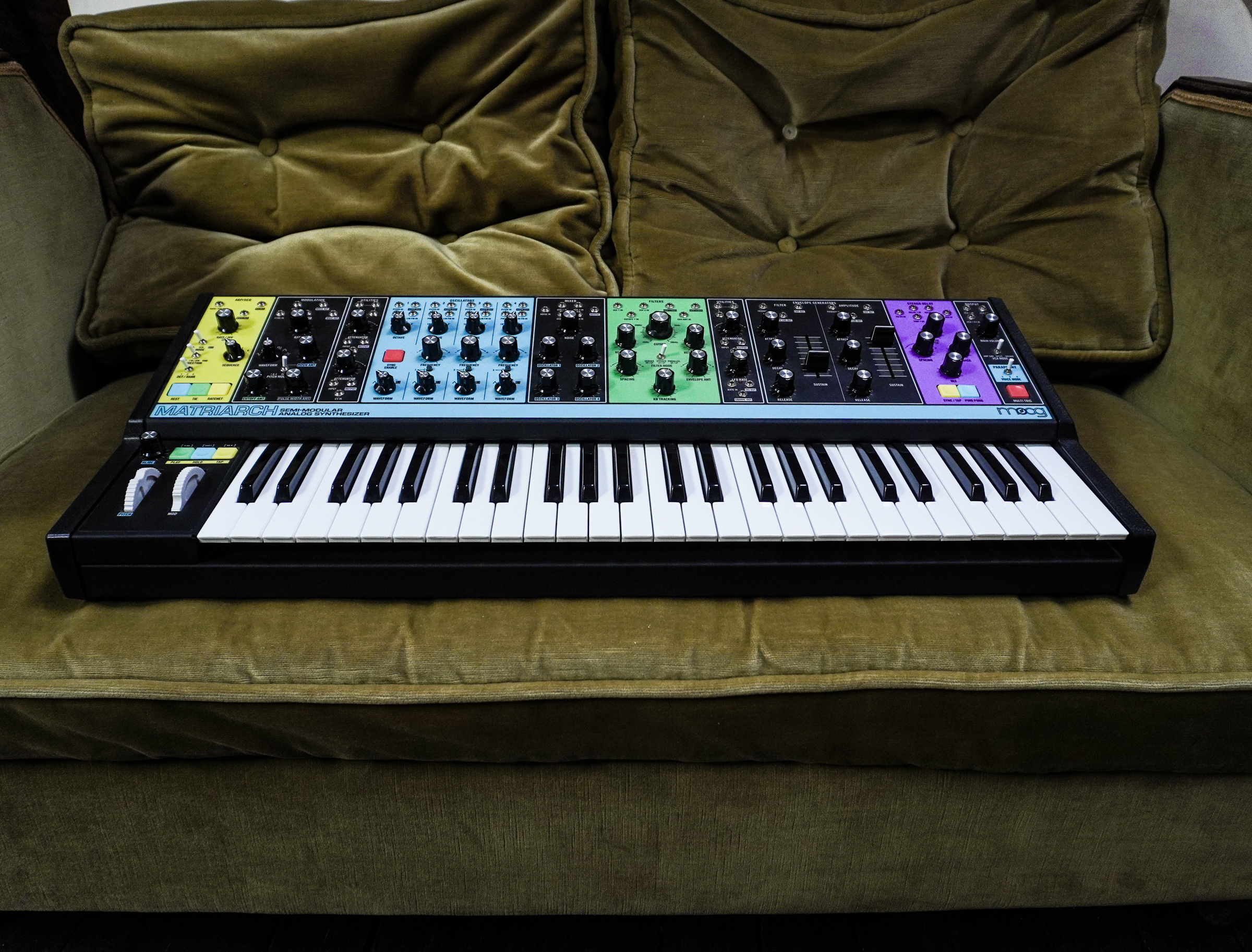 Moog Music Matriarch (31746)