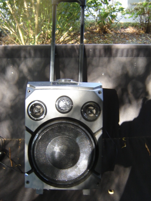 Vend Enceinte party box