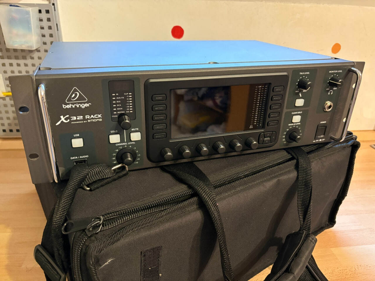 Behringer X32 Rack avec rackbag 4U