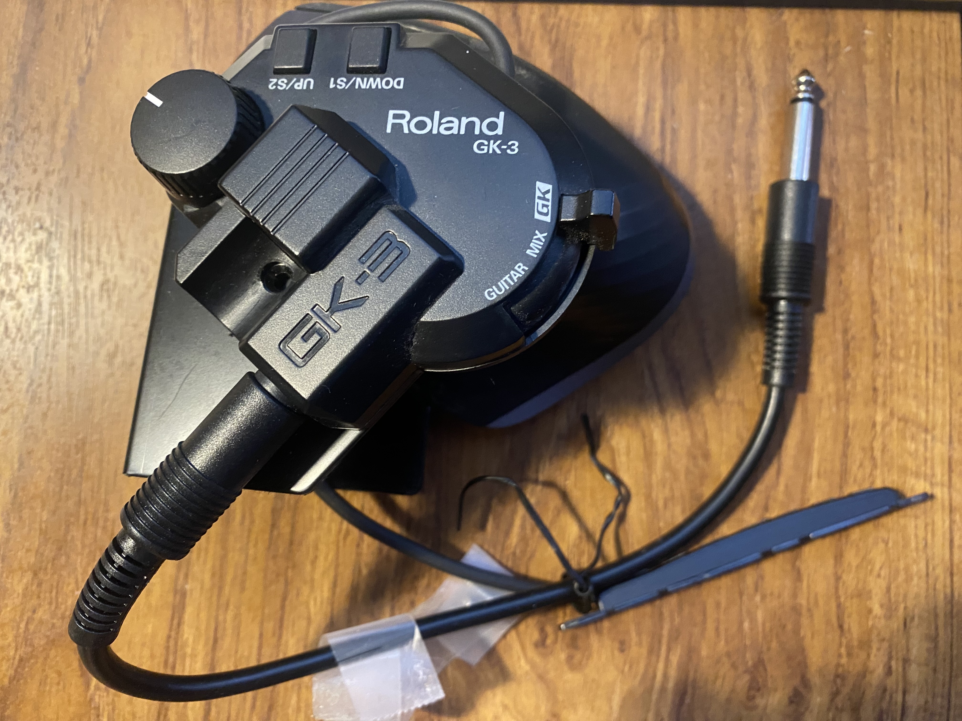 Roland GK-3