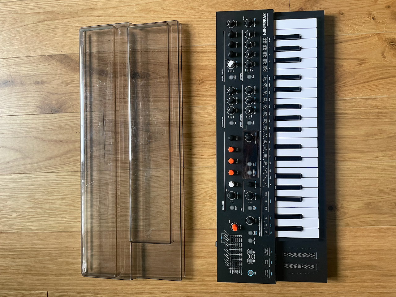 Arturia MiniFreak (81057)
