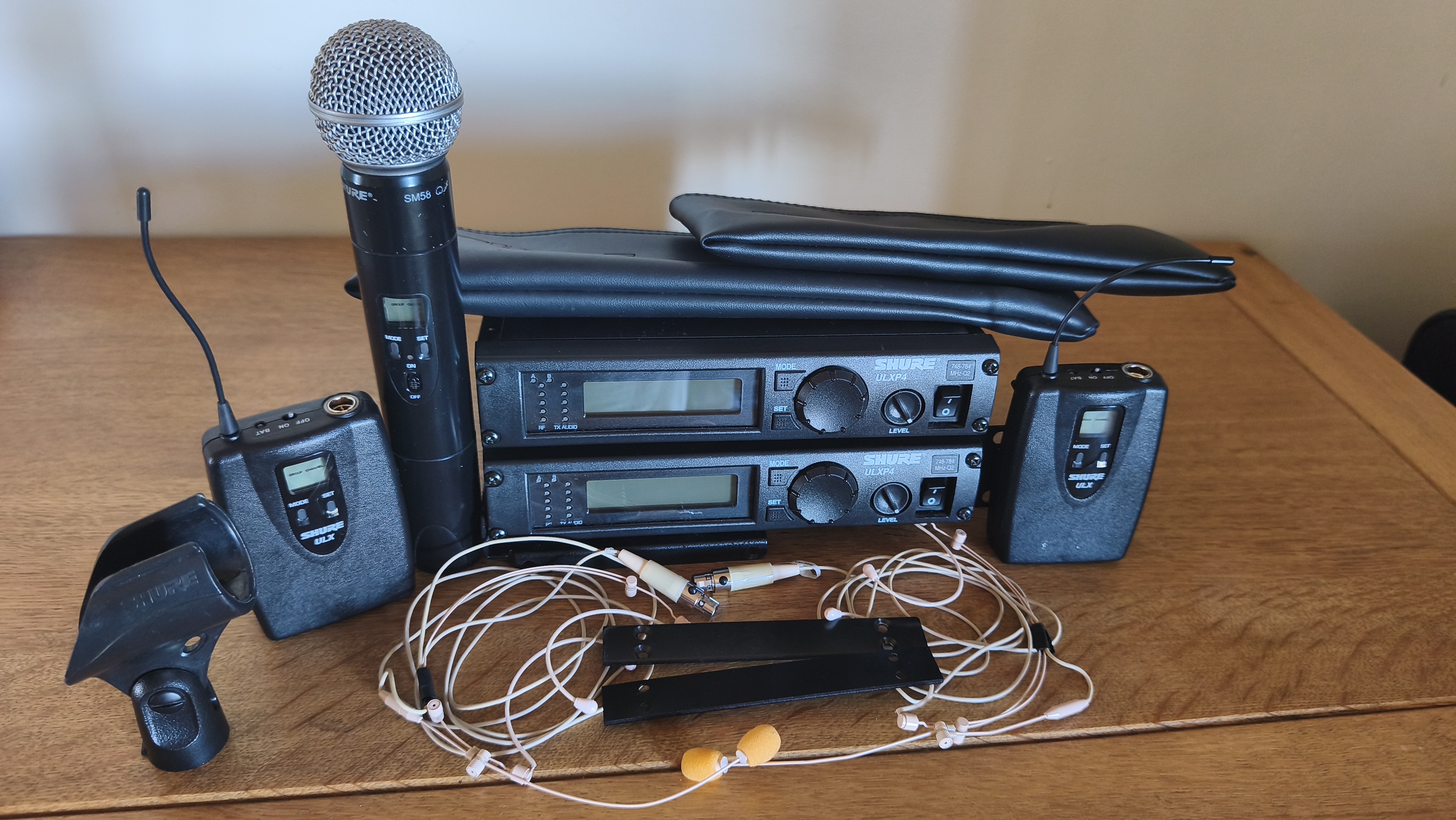 Système Double HF Pro Shure ULXP4 (Fréquences OK France) – Lot ou Détail
