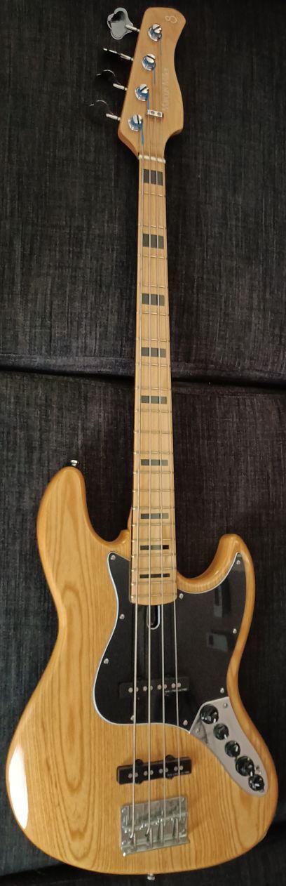 Vends Sire V7 Vintage Swamp Ash 2n Gen couleur Natural