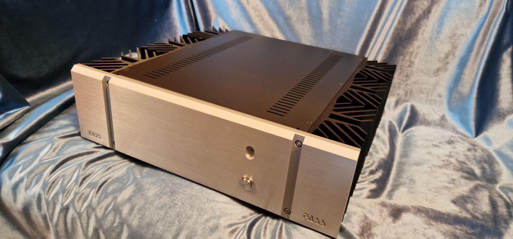 Pass Labs XA 25