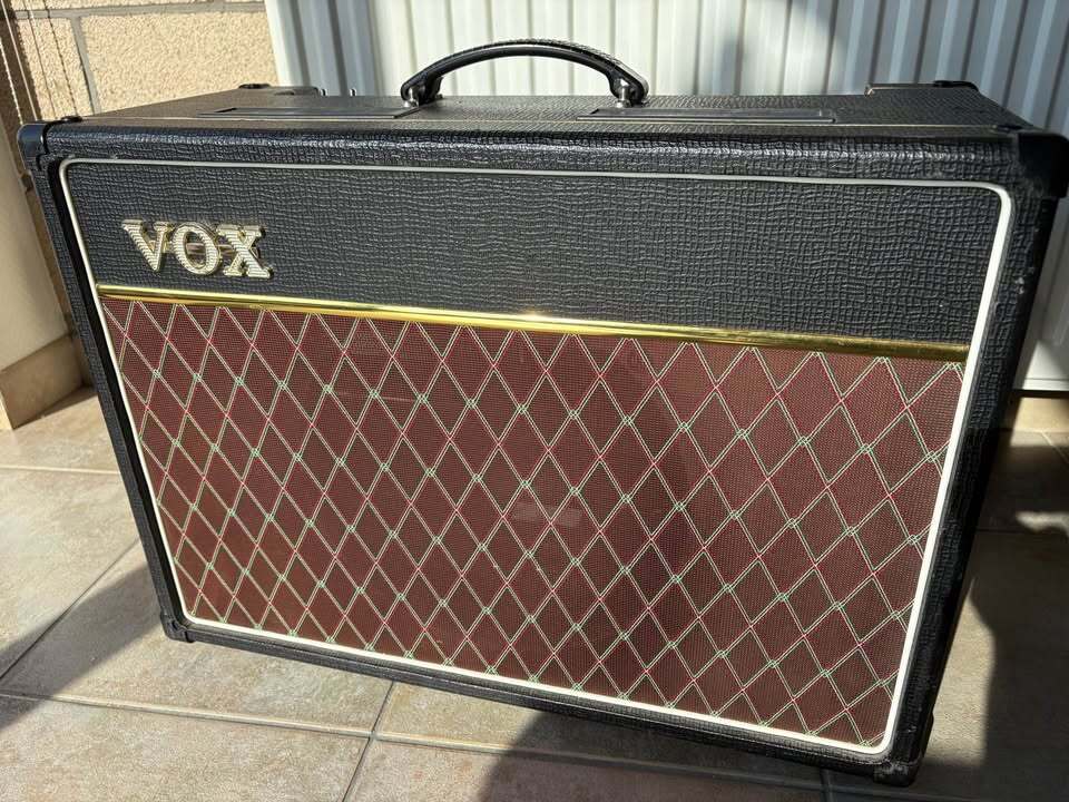 VOX AC15C1 Custom + Weber Blue Dog Alnico 30W / 8Ω