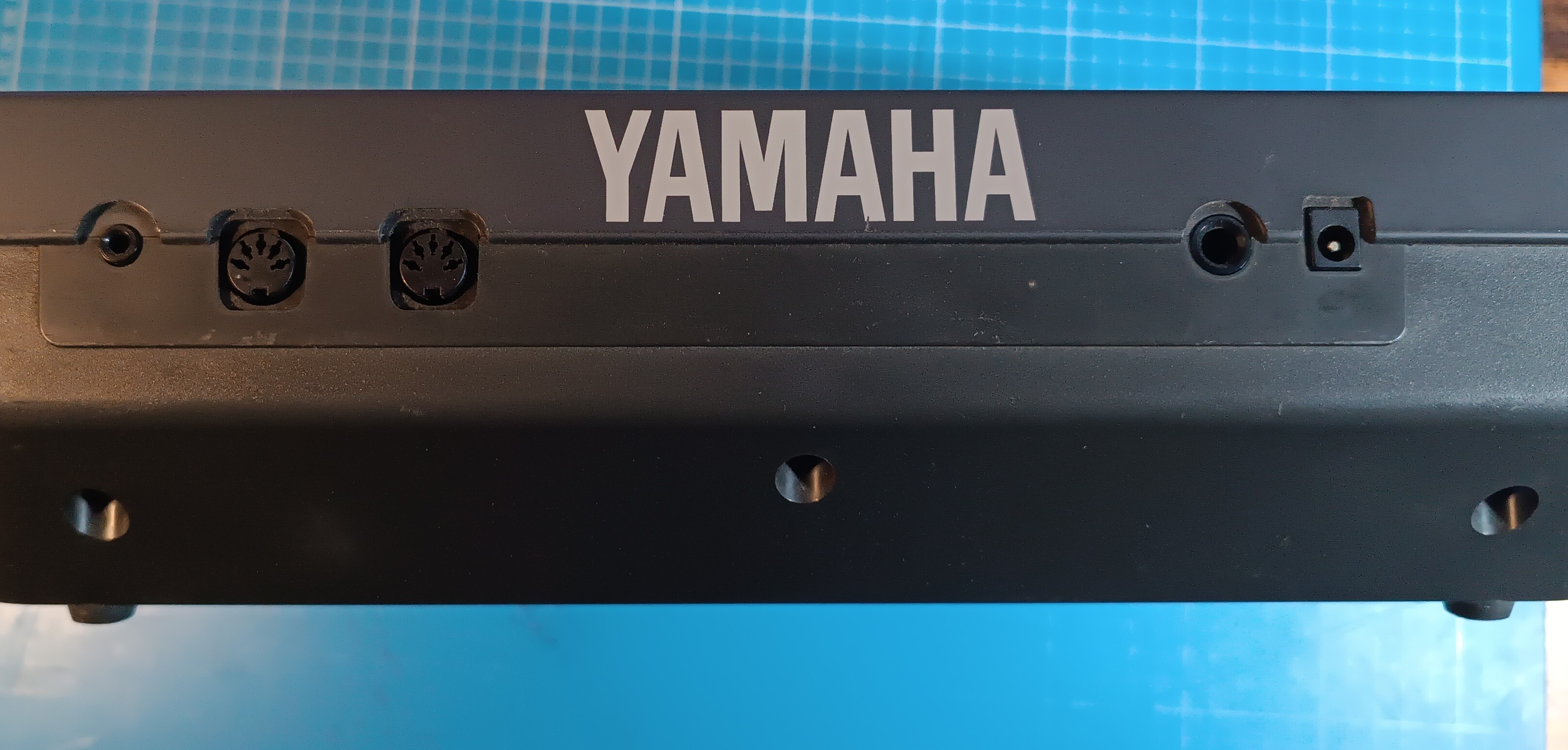 Yamaha DD-11 (24348)