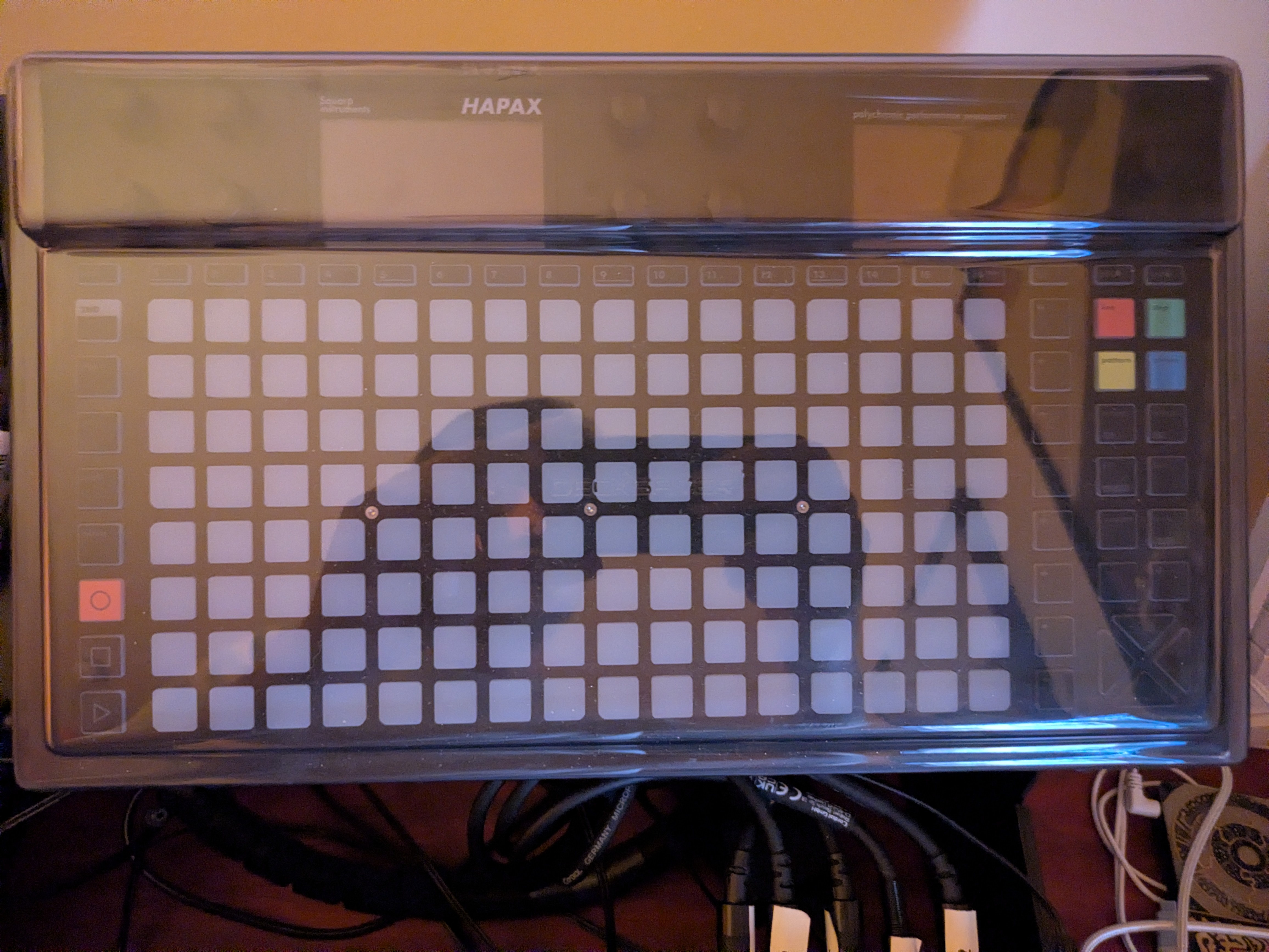 squarp hapax comme neuf, sous garantie avec decksaver