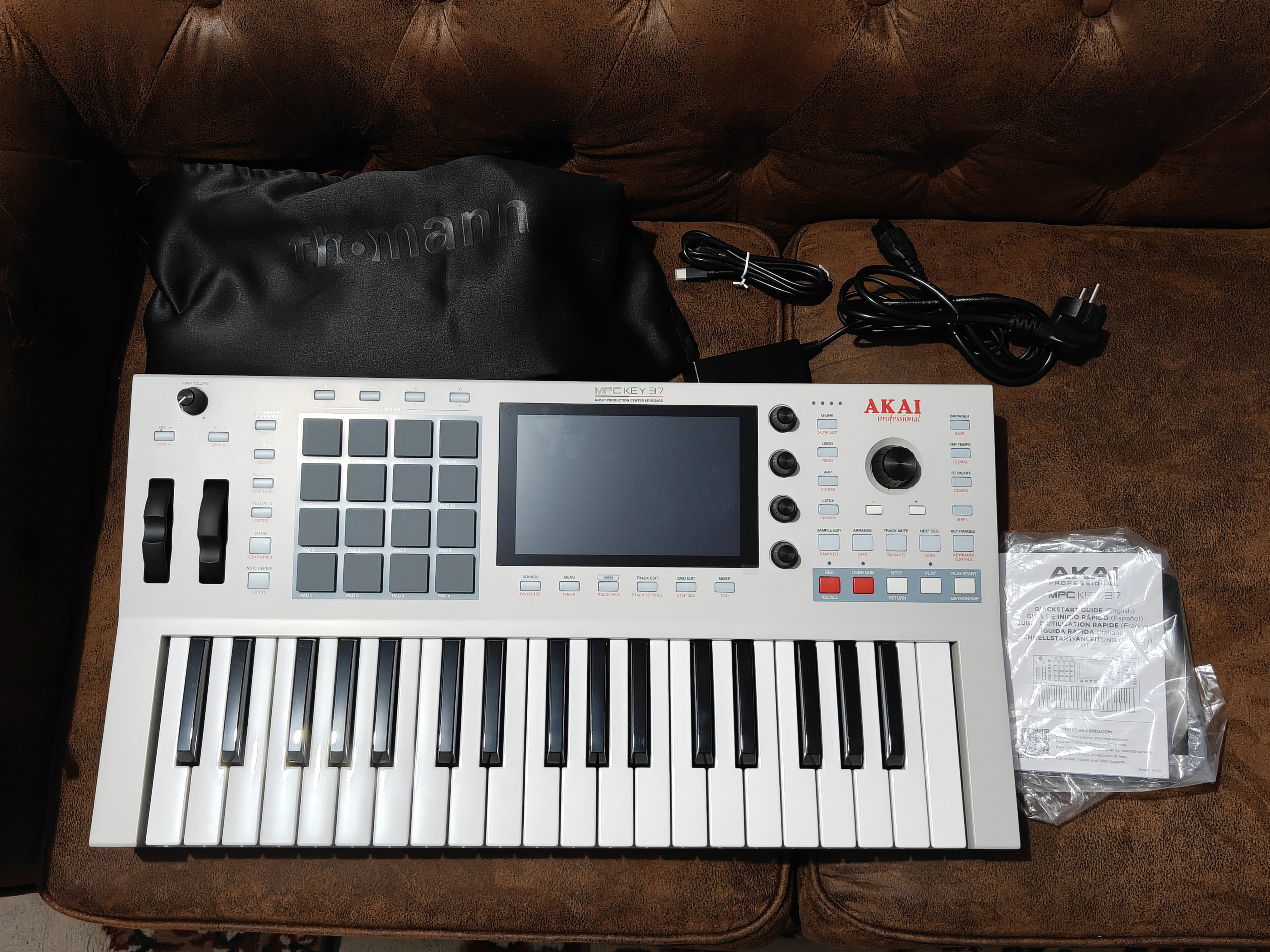  Akai Professional MPC Key 37 G2