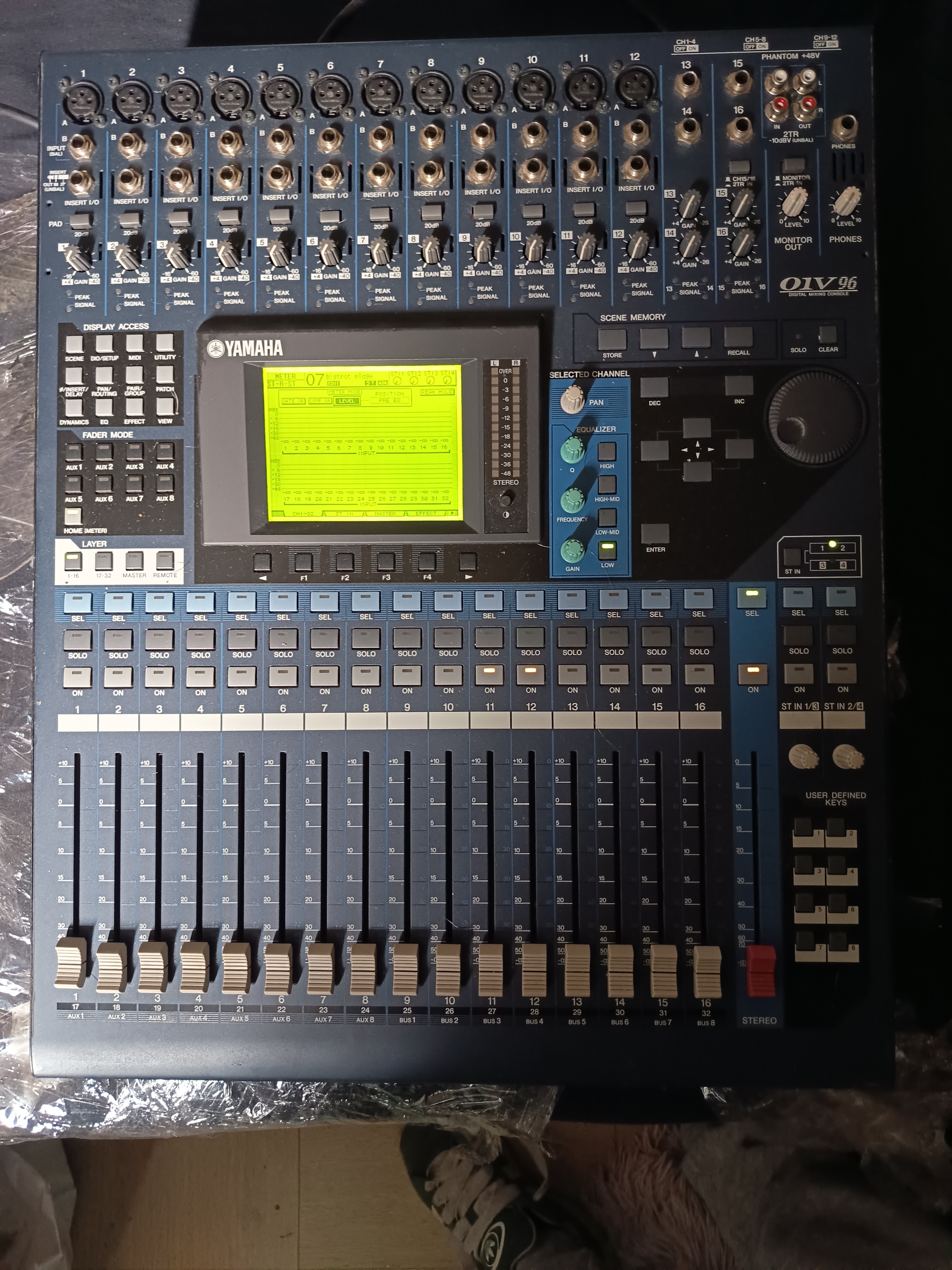 Console de mixage numérique Yamaha 01V96