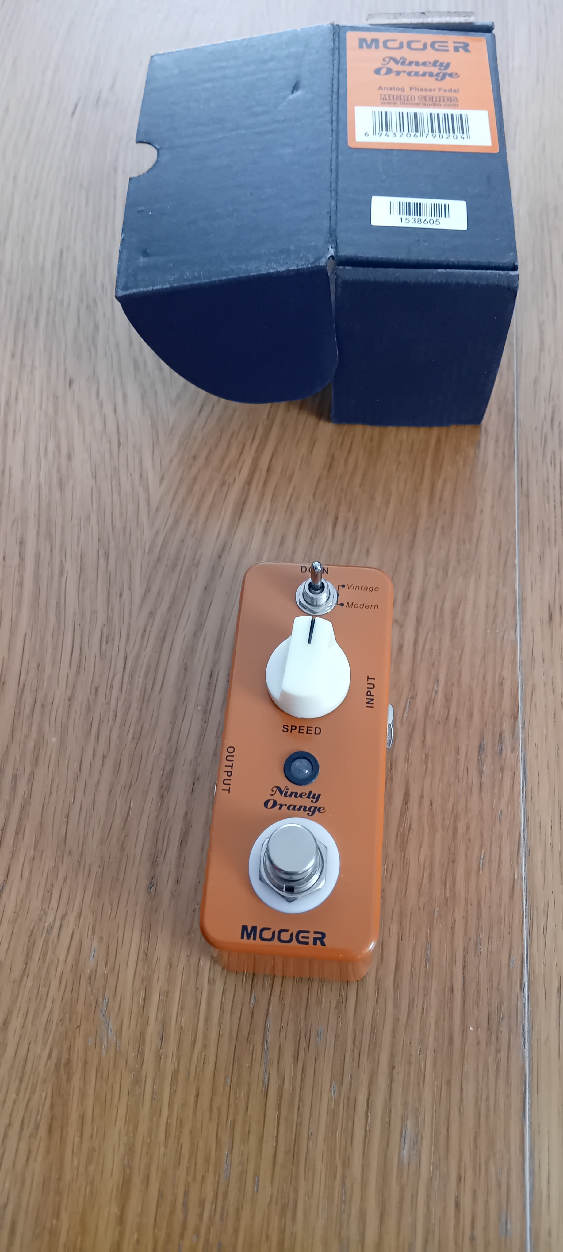 Vends pedale Phaser MOOER Ninety Orange, très bon état
