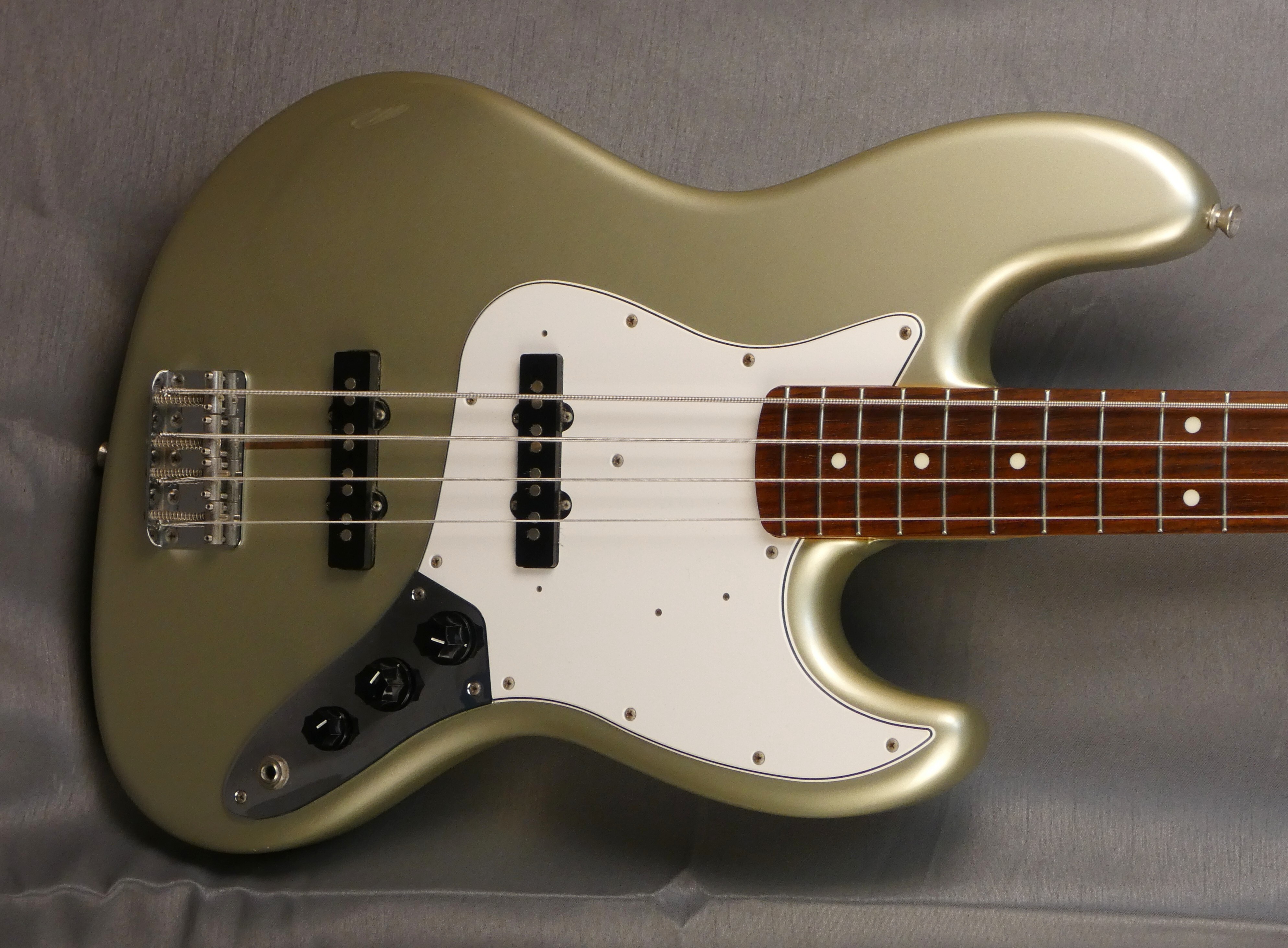 fender jazz bass jb62 ISL inca silver metal japon japan limited edition (23)