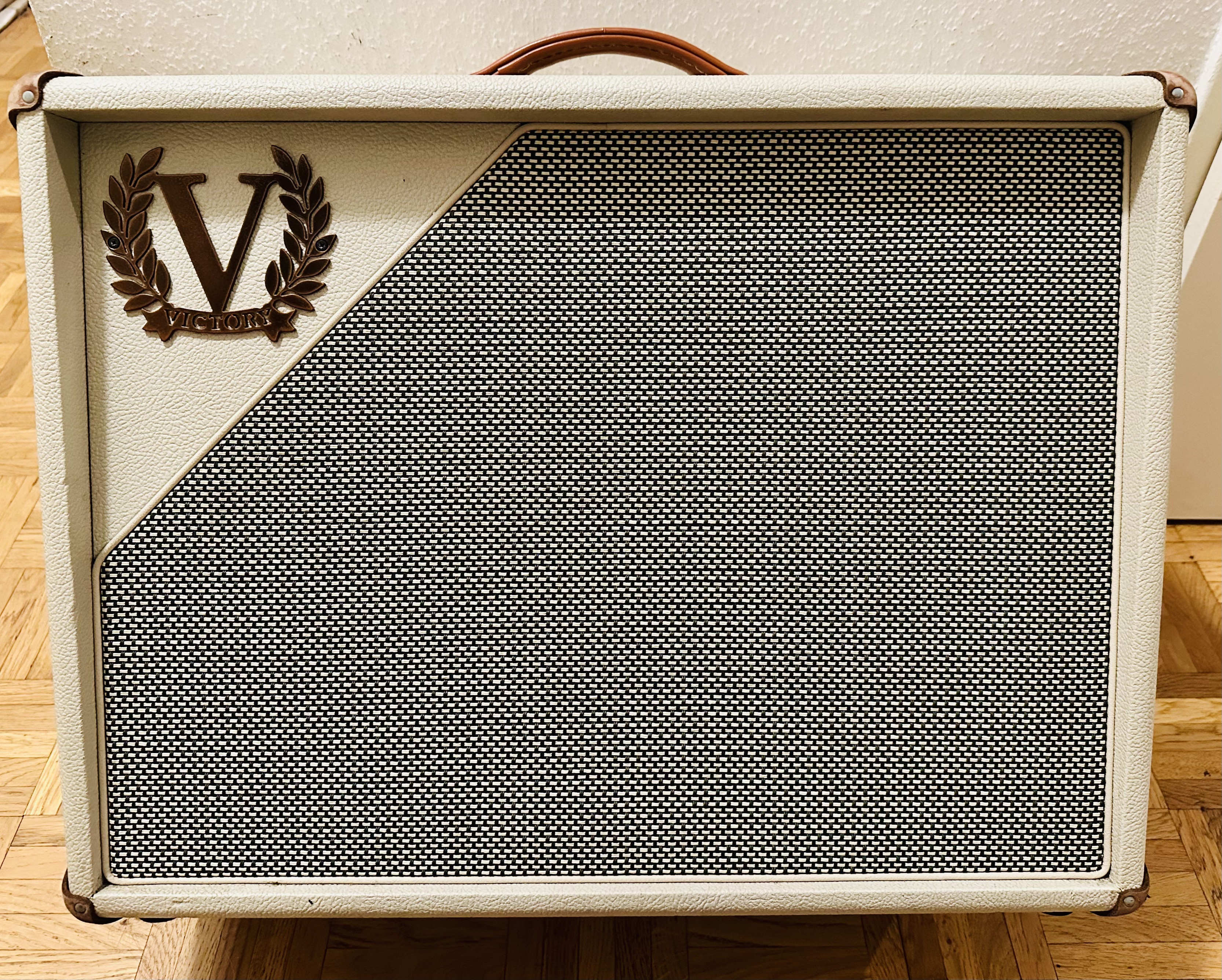 Victory V40 Deluxe combo 4