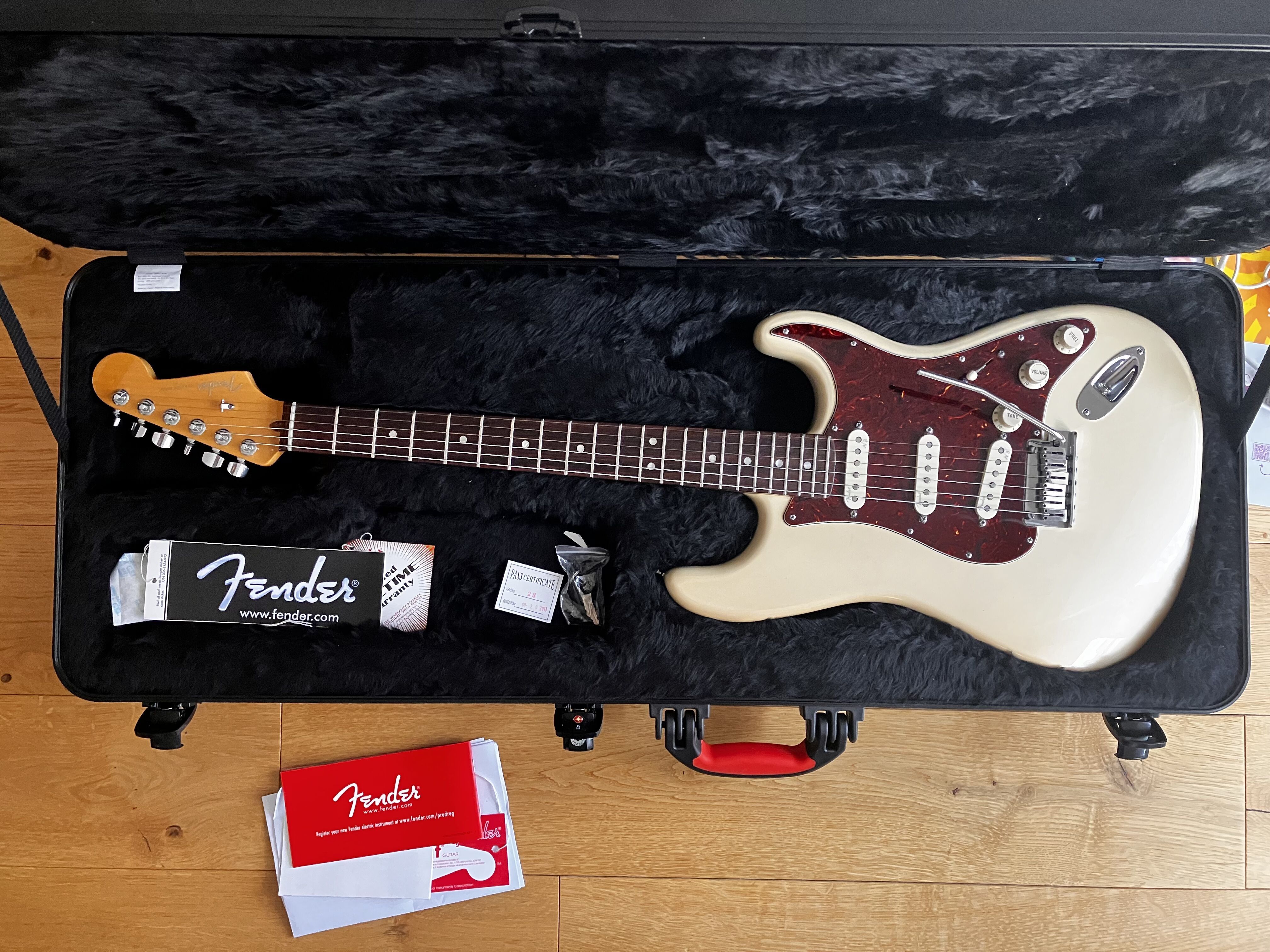 Fender Stratocaster American Deluxe Olympic White