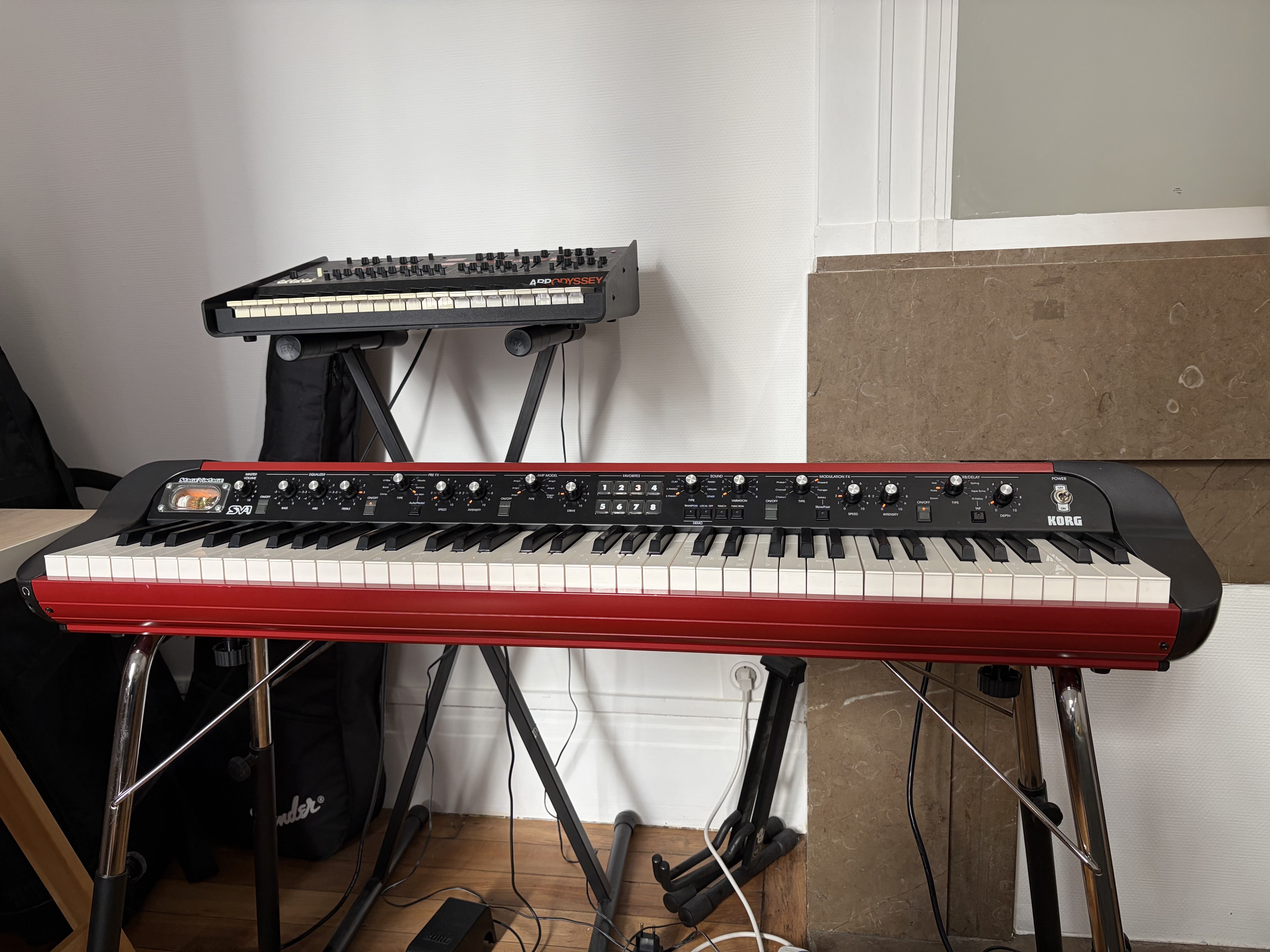 Vends Korg SV-1 73 Touches Red