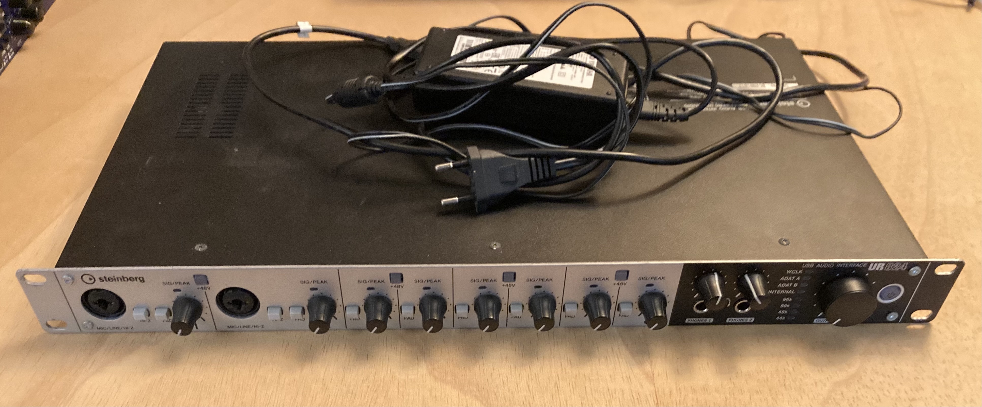 Vend Interface son / Préamp Adat UR824