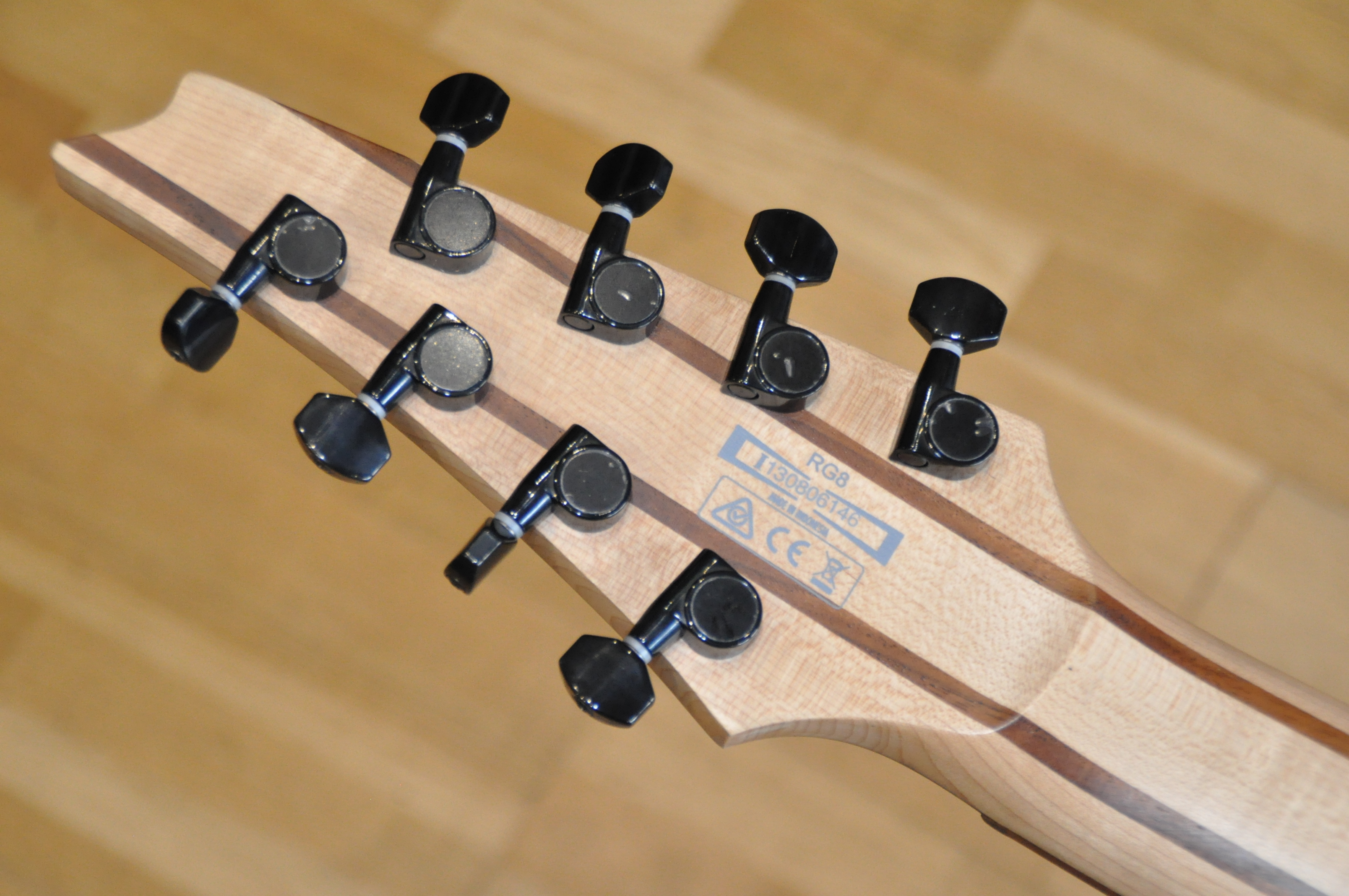 Ibanez RG8 (31665)
