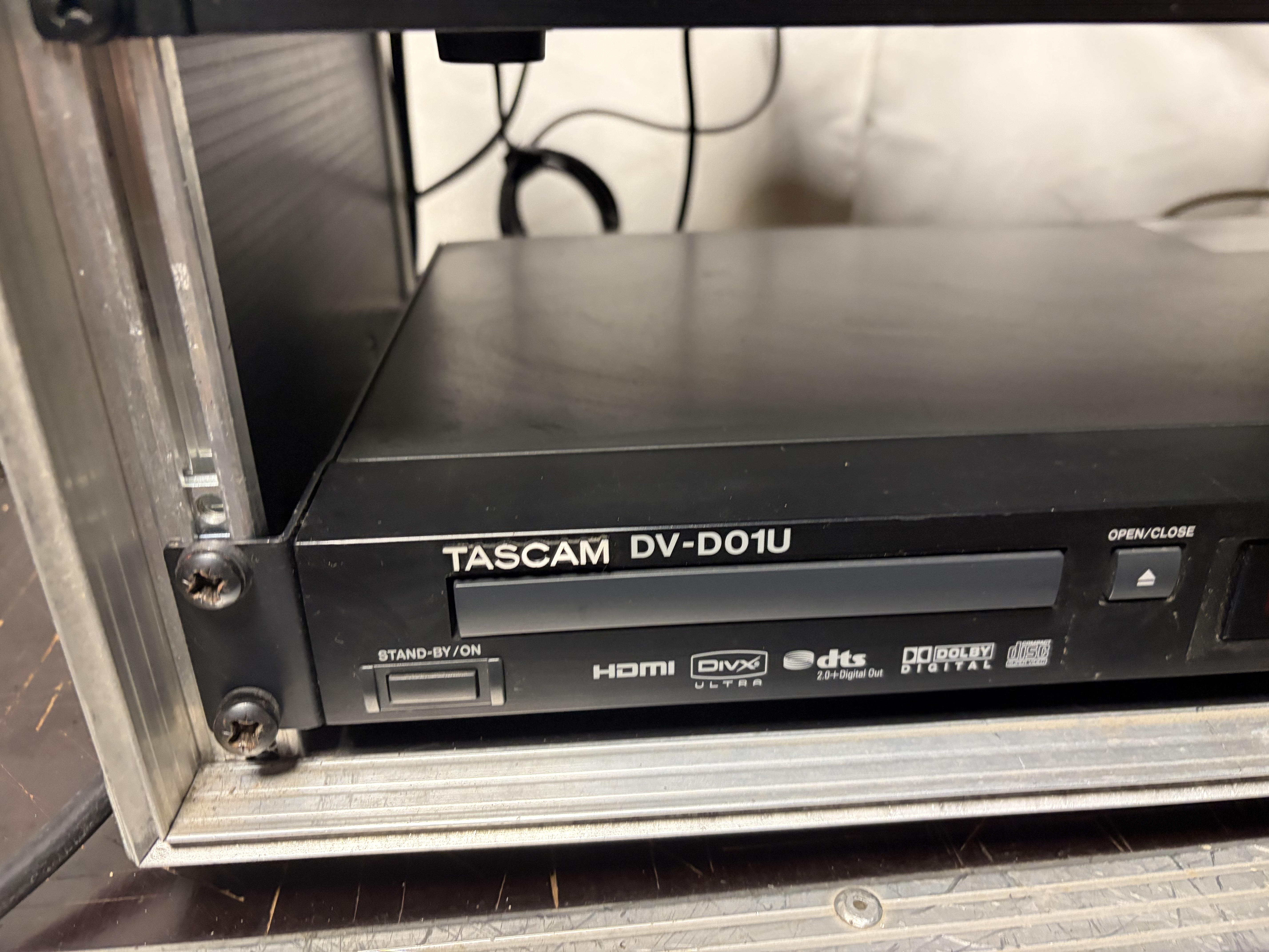 Tascam dv do 1u lecteur dvd 