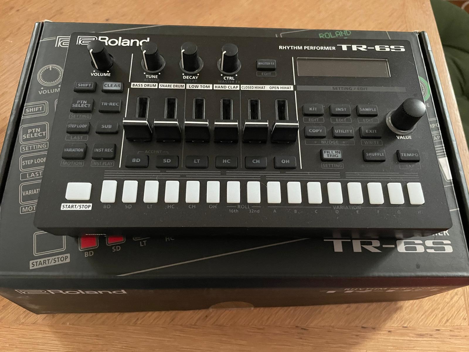 Roland TR-6S Rhythm Performer (98462)