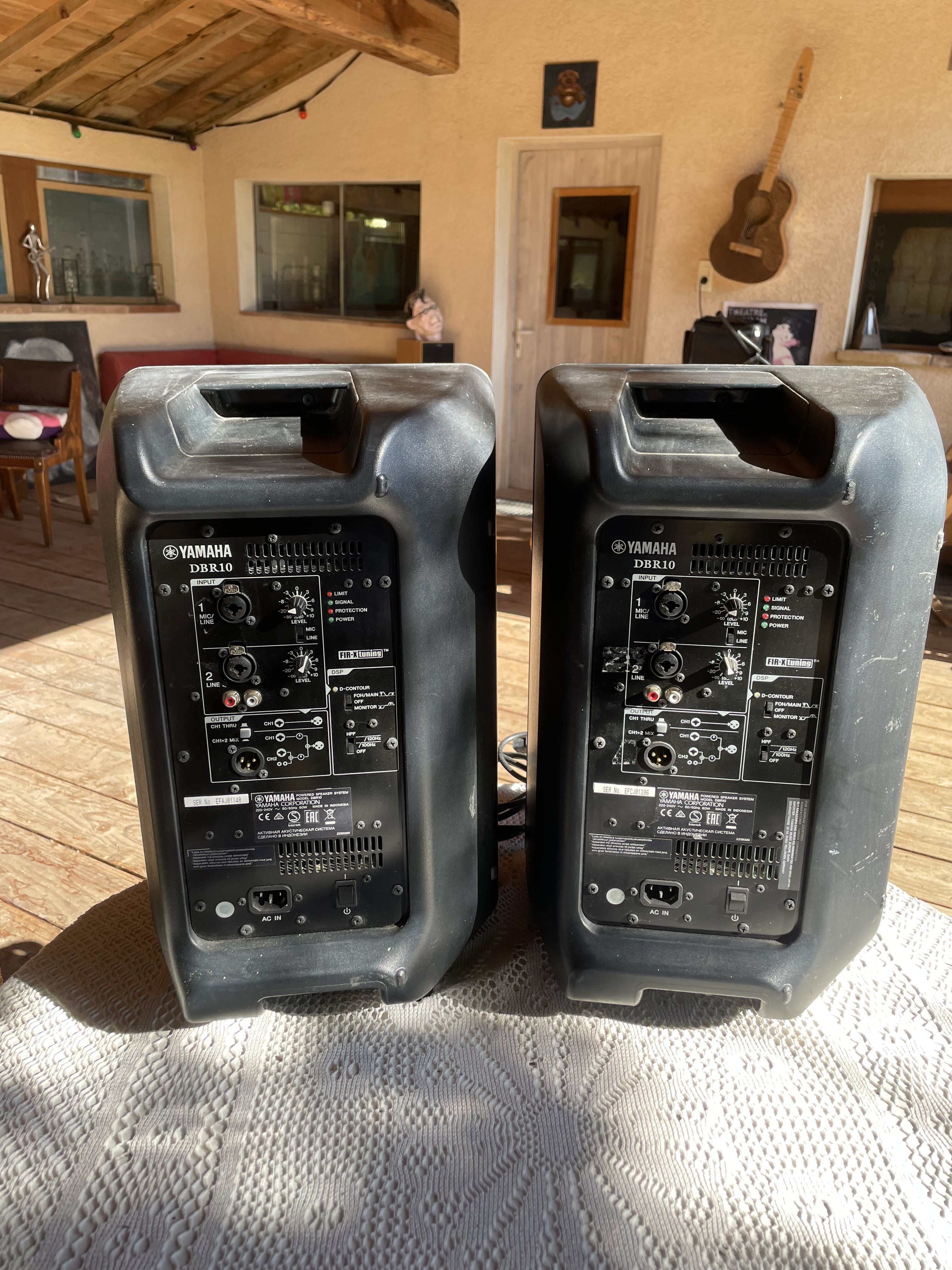 Vends 2 enceintes Yamaha DBR10
