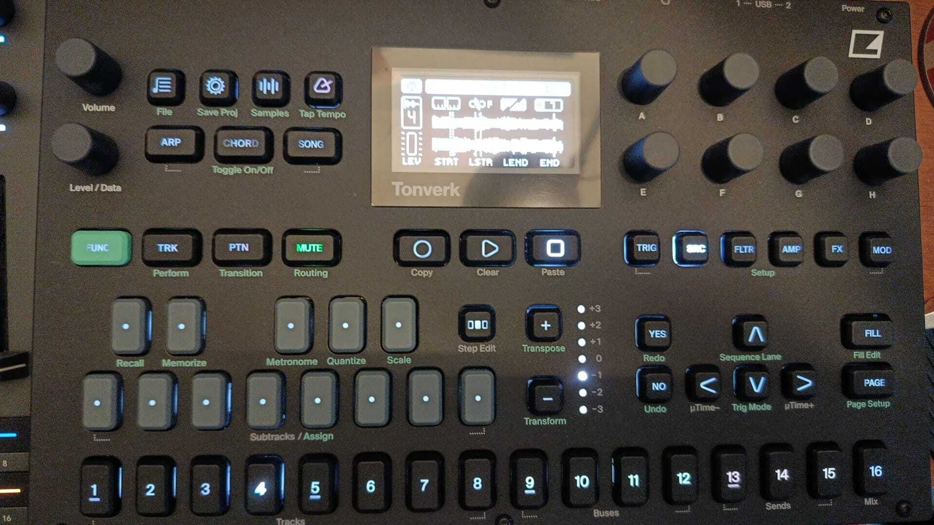 Echange un Tonverk TBE + carte 256Go contre Iridium Core
