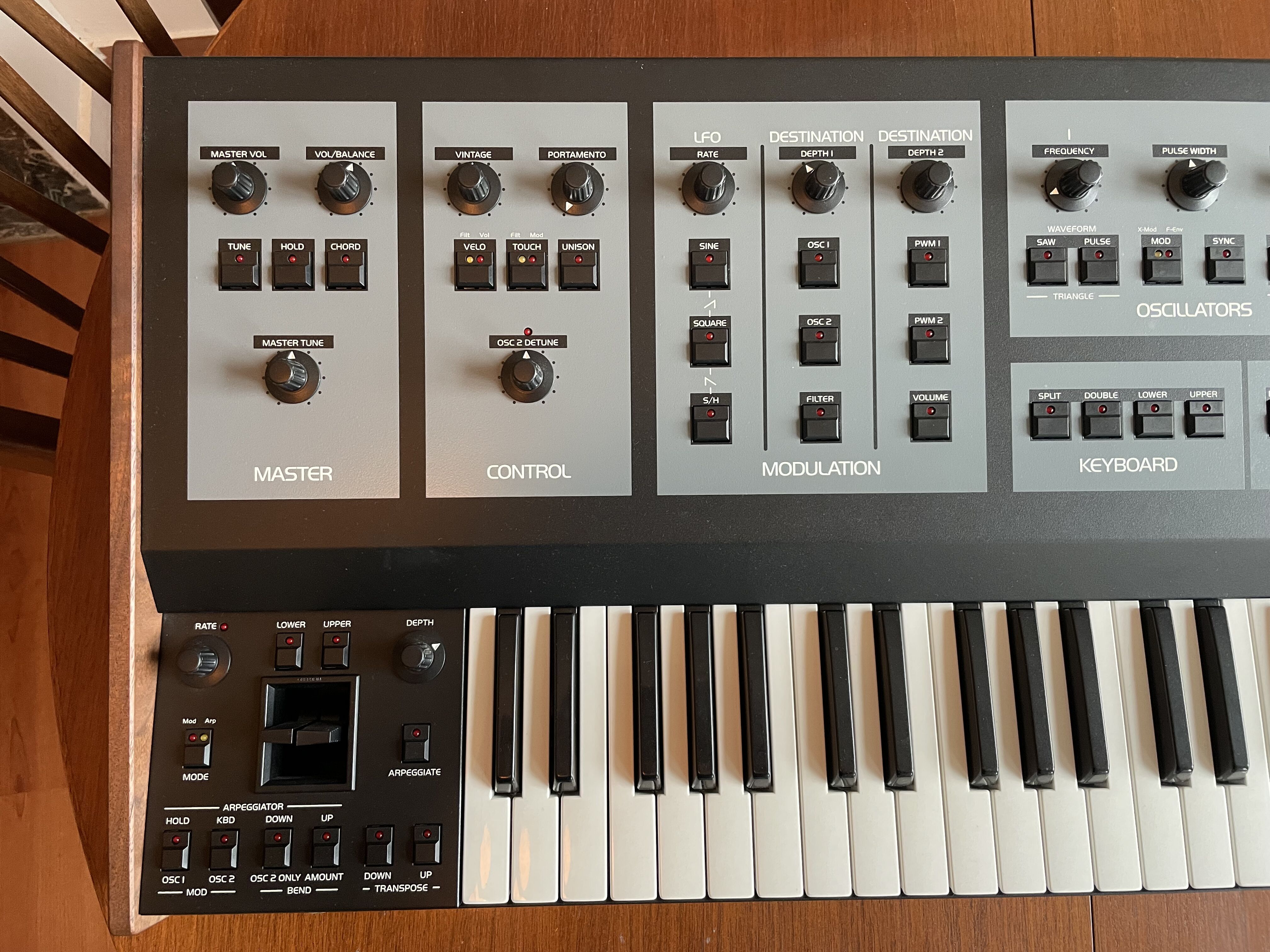 Oberheim OB-X8 (56966)